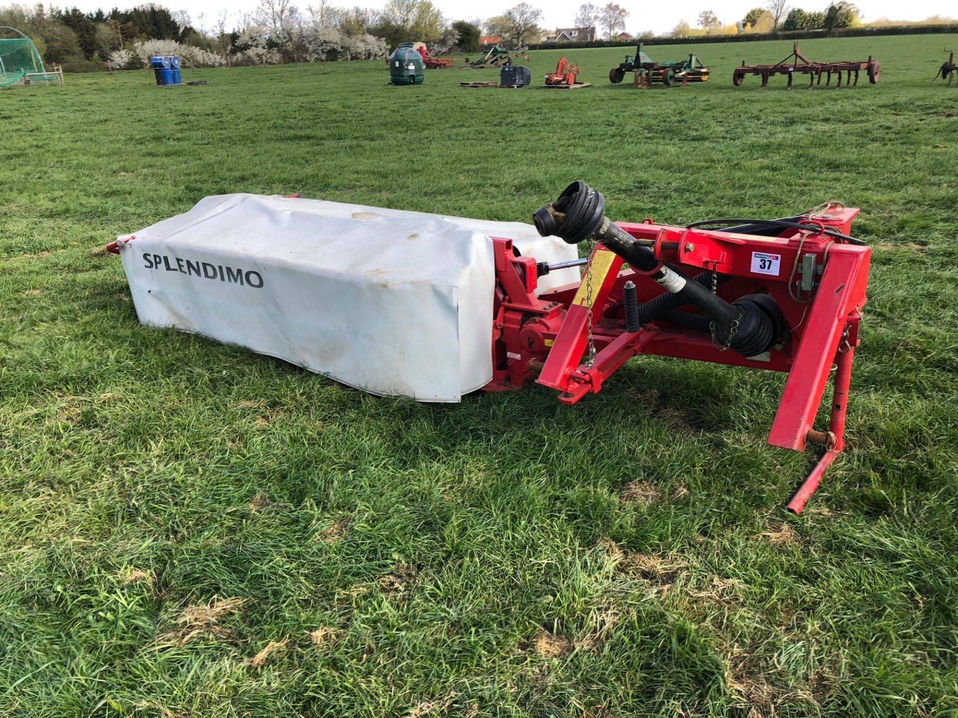 2008 Lely Splendimo 205 Classic 2m linkage mounted disc mower. Serial No: 0003059559. ​​​​​​​N.B. In