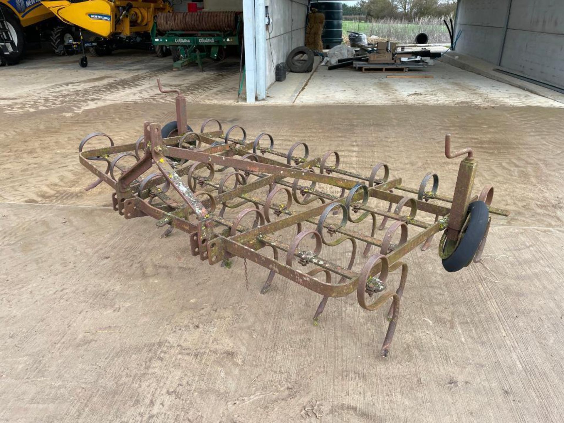 Springtine cultivator 8ft 6inch linkage mounted - Image 6 of 9