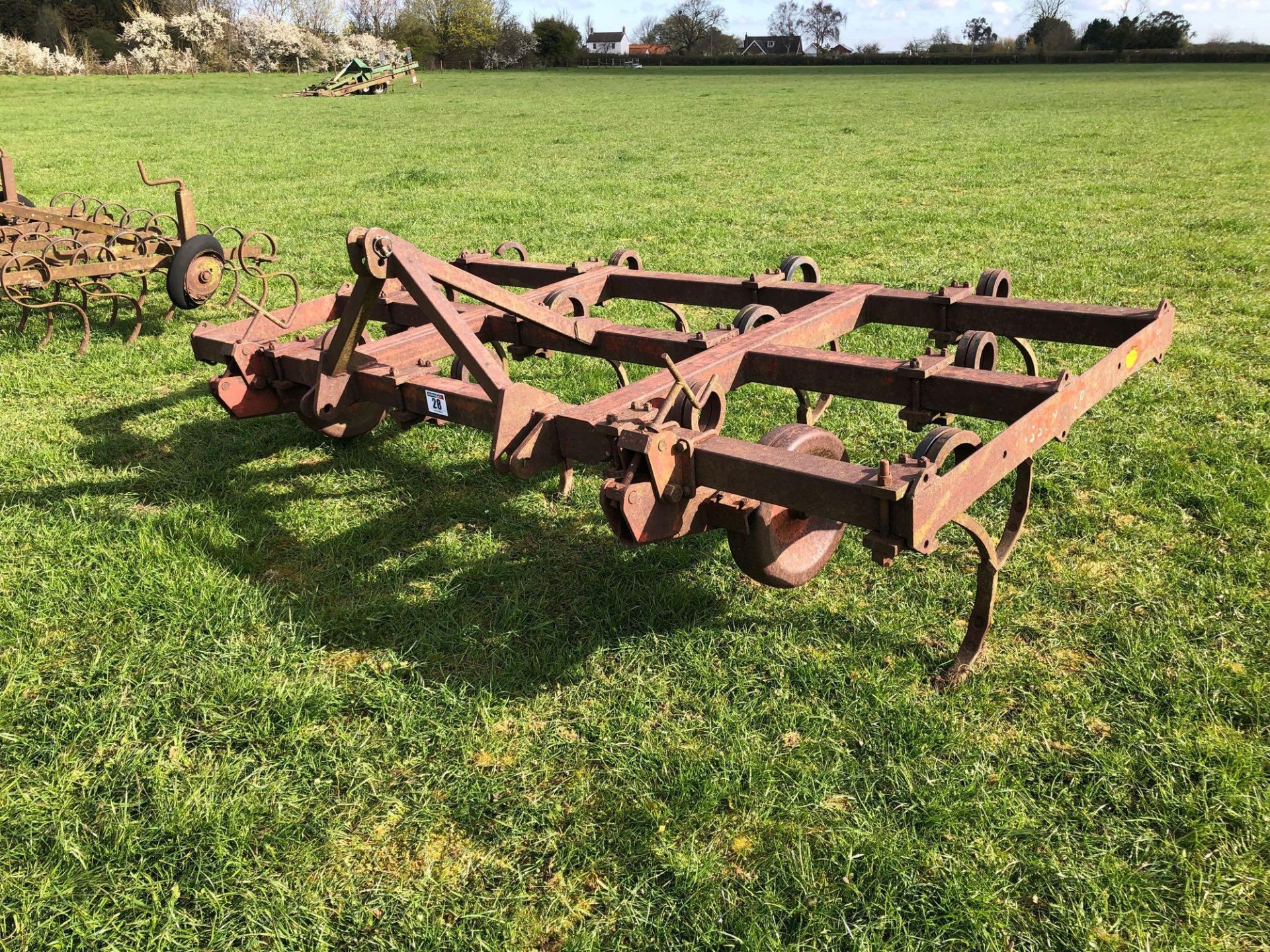 Massey Ferguson 9ft 6inch pig tail cultivator with depth wheels - Image 6 of 7