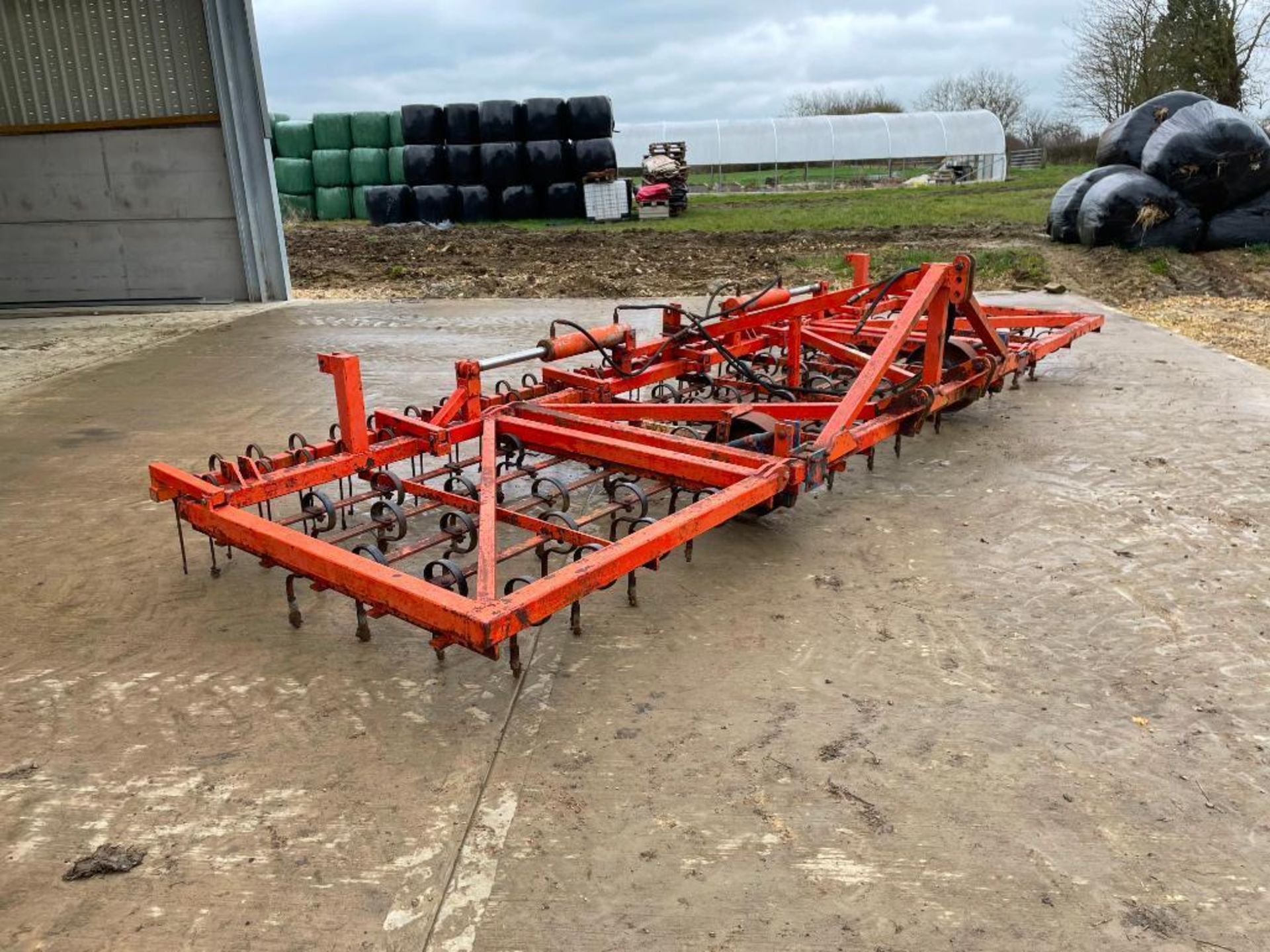 Springtine cultivator 6m hydraulic folding with following tines - Image 5 of 10