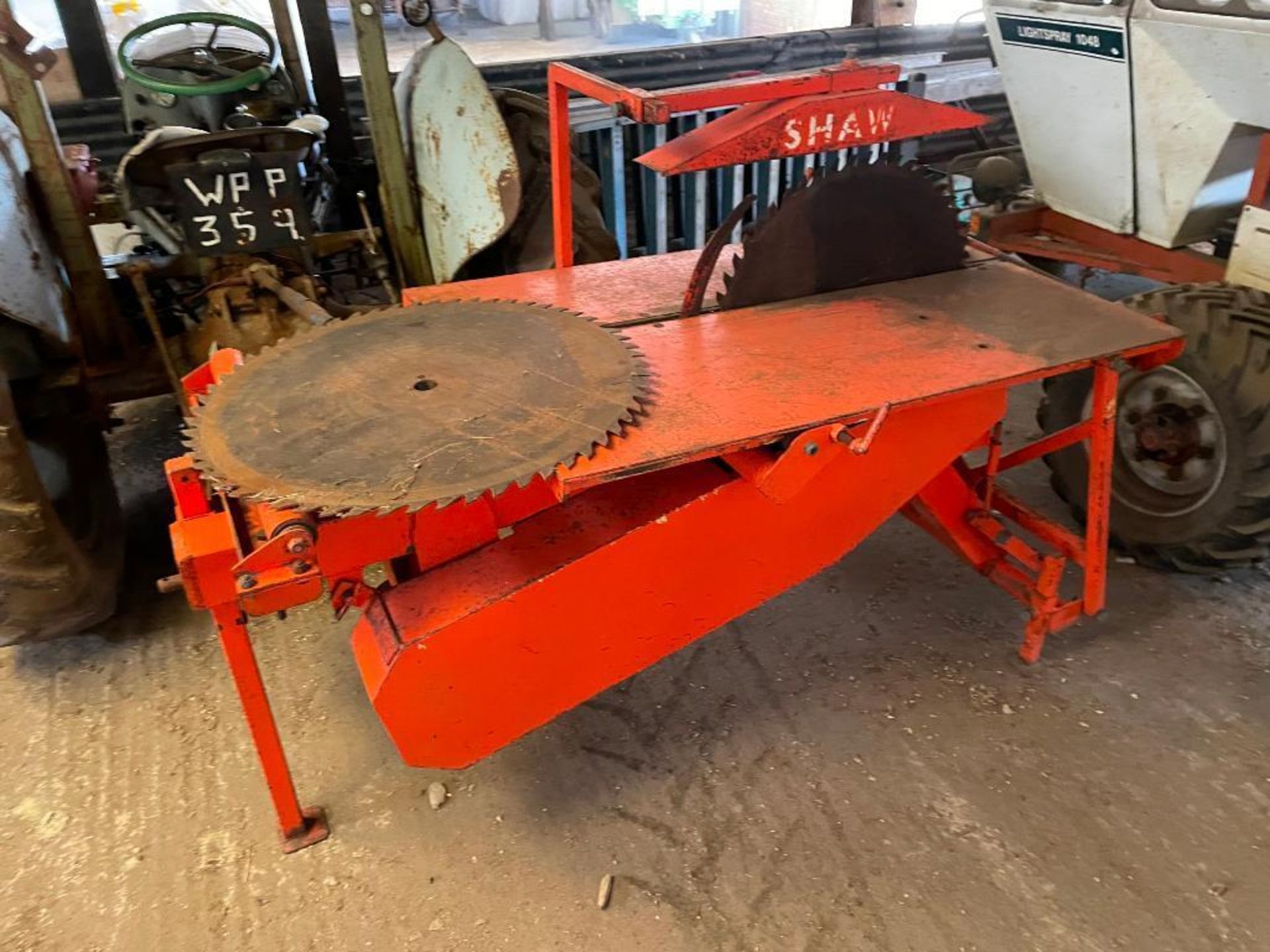 Shaw PTO driven saw bench with spare blade - Image 5 of 5