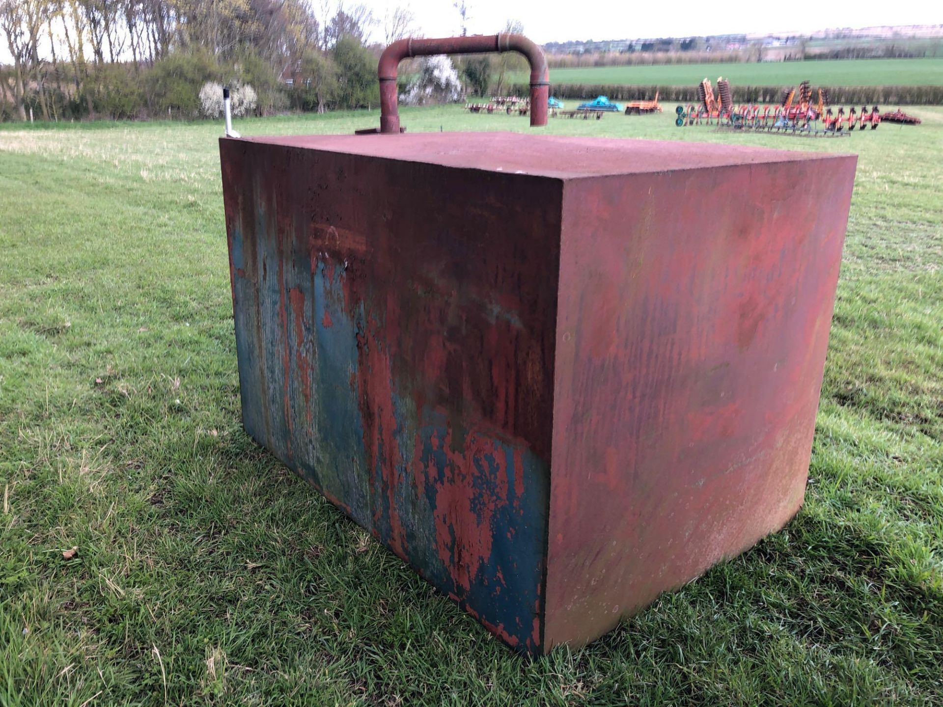 Metal tank - Image 7 of 8