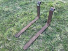 * Pair JCB pallet tines NO VAT