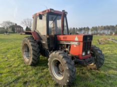 1987 Case 856XL 4wd tractor with 2 manual spools on 420/85R34 rear and 12.4R24 front wheels and tyre