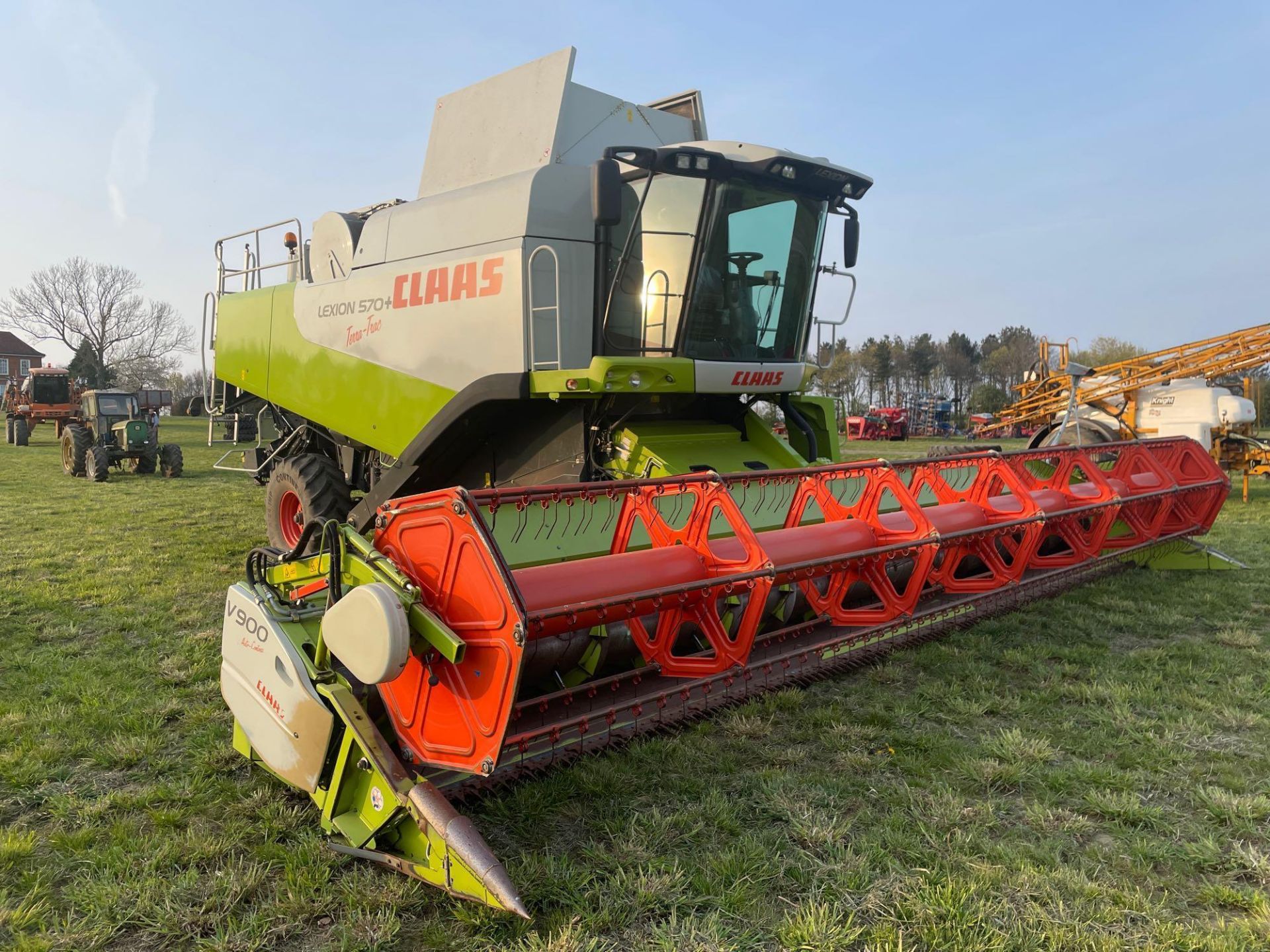 2007 Claas Lexion 570+TT Terra Trac combine harvester with straw chopper and Claas V900 header with - Image 28 of 31