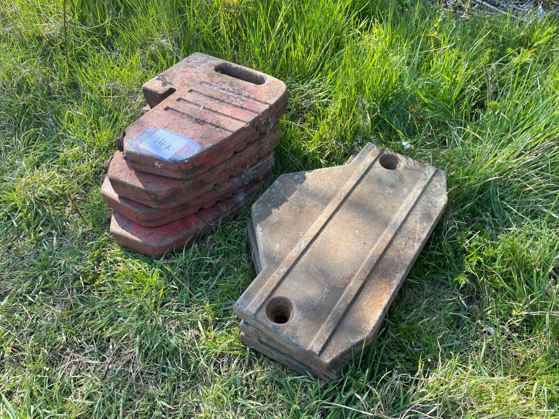 Quantity miscellaneous tractor weights - Image 2 of 2