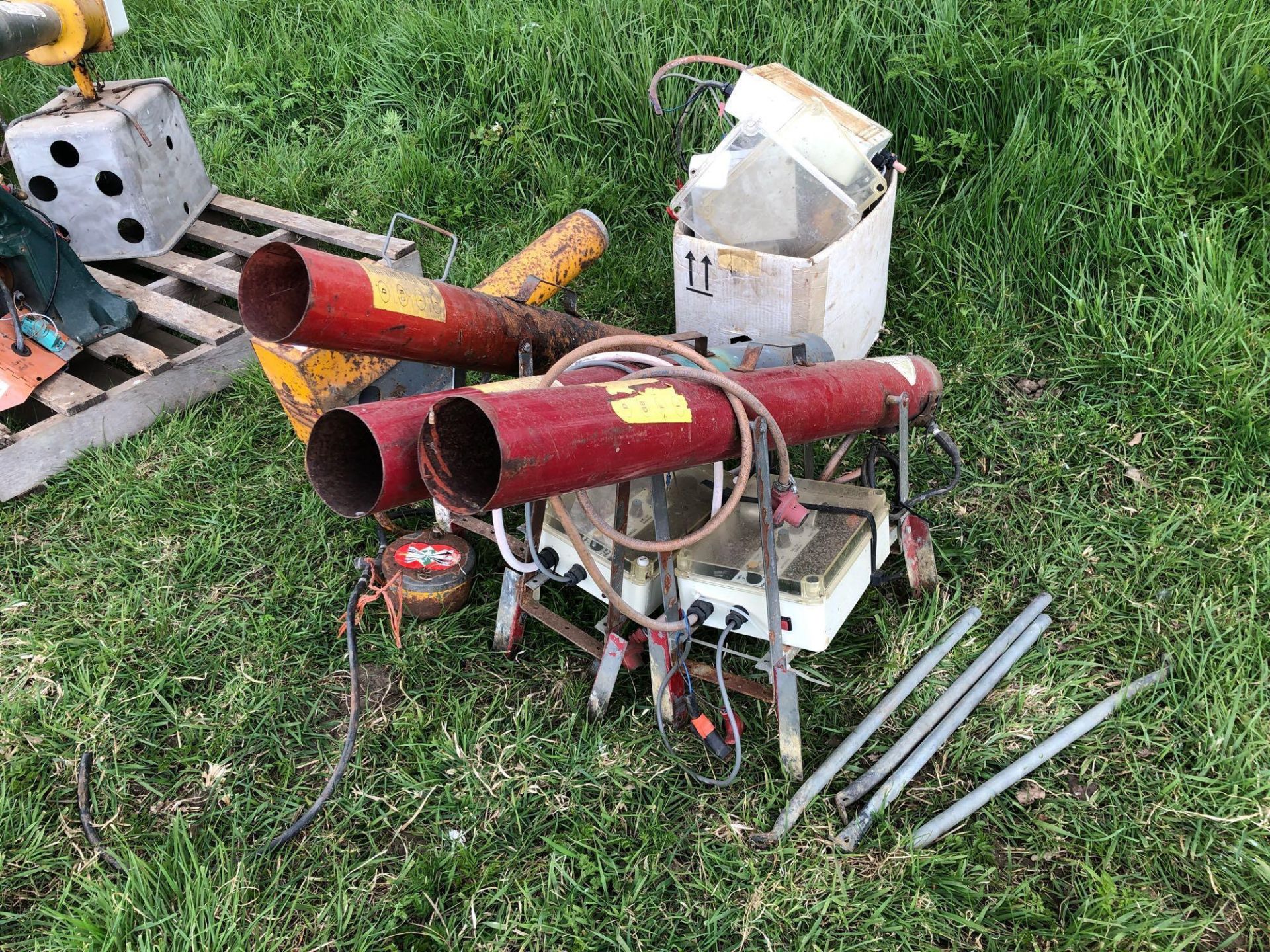 Quantity gas guns, spares or repairs - Image 2 of 2