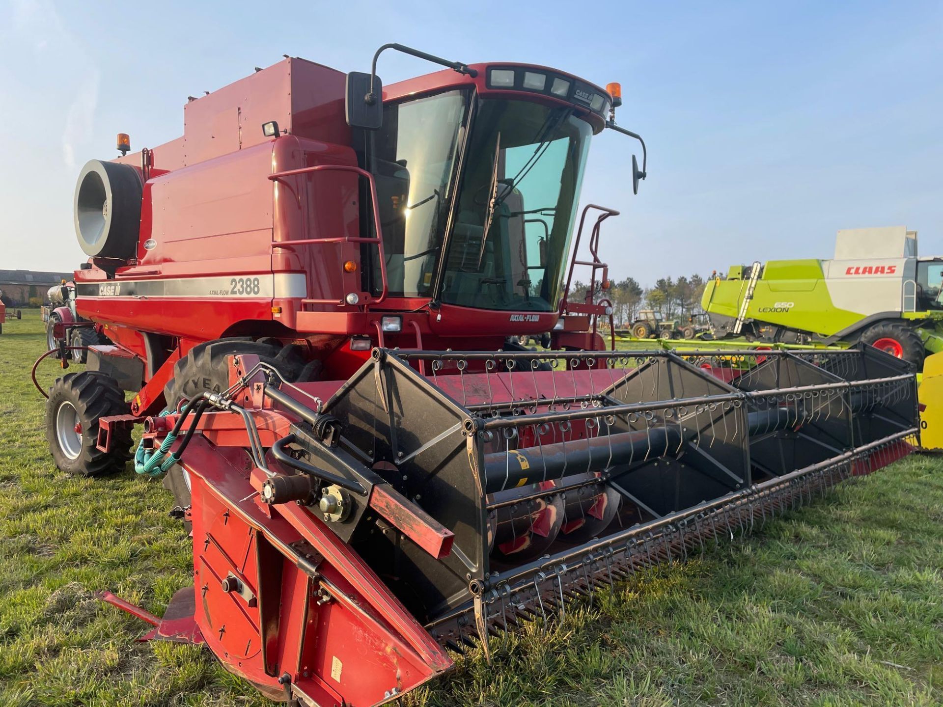 2006 Case Axial Flow 2388 Xclusive combine harvester on 800/65R32 front wheels and tyres with straw