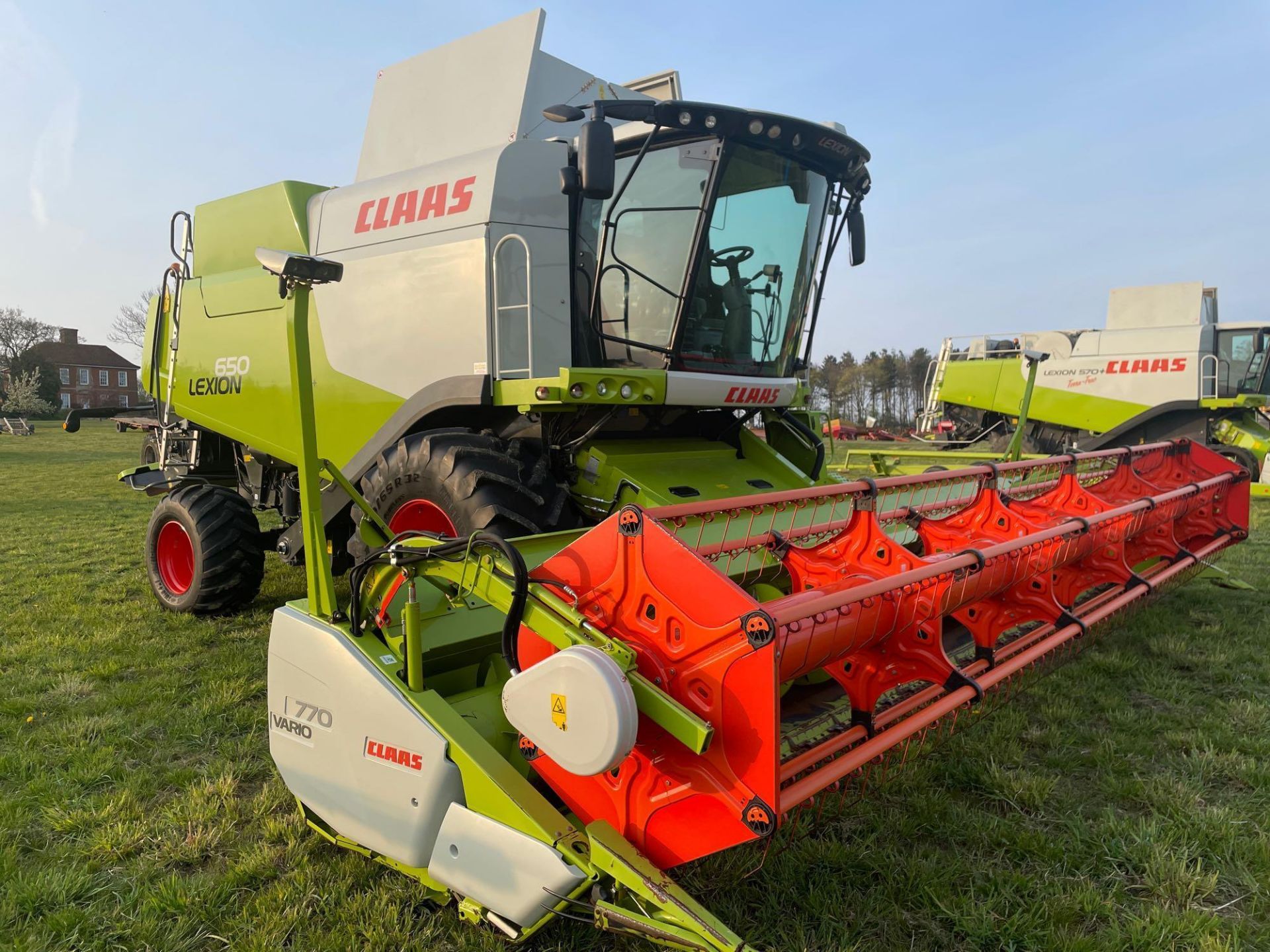 2015 Claas Lexion 650 combine harvester, telematics ready with straw chopper and rear tow hitch and - Image 2 of 22