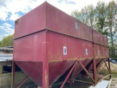 2 x feed bins with lids