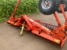 2001 Kuhn HR4003D