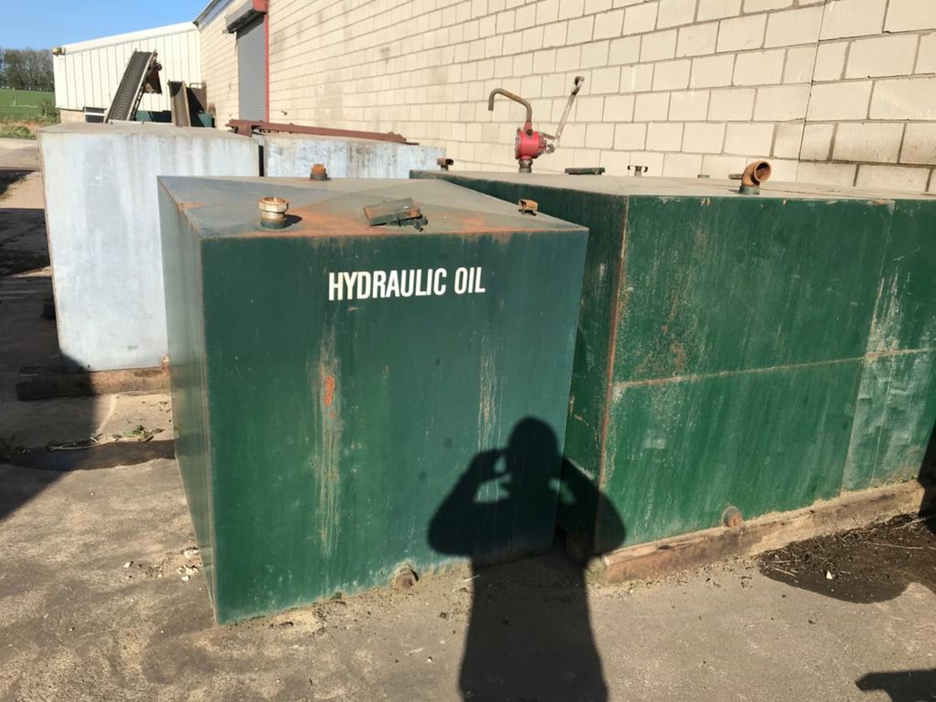 5x oil tanks - Image 2 of 6