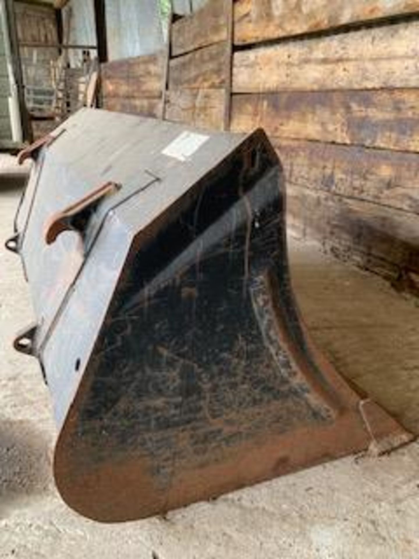 Bucket for loader tractor - Image 3 of 3