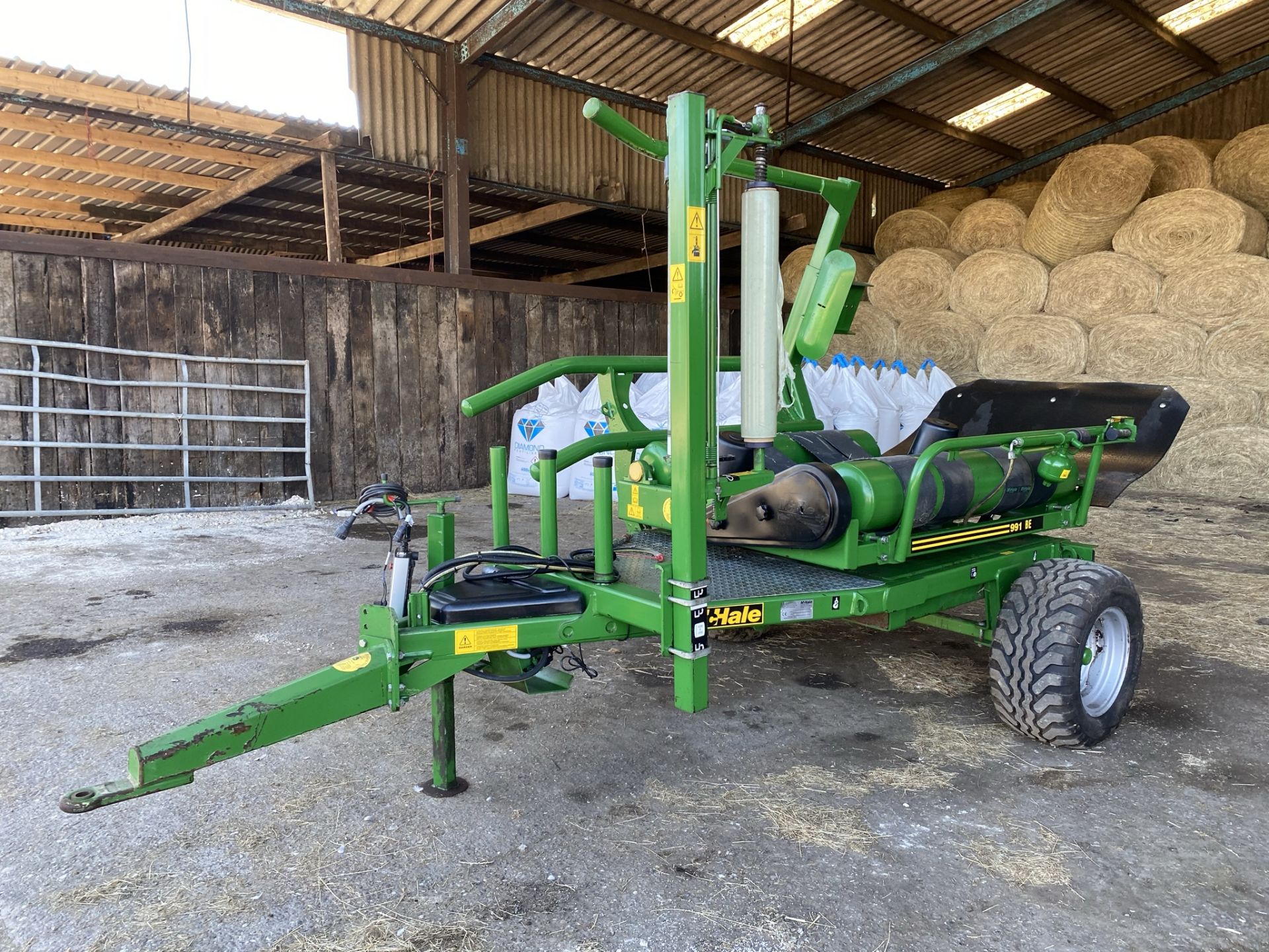 2012 McHale 991BE round bale wrapper - Image 2 of 9