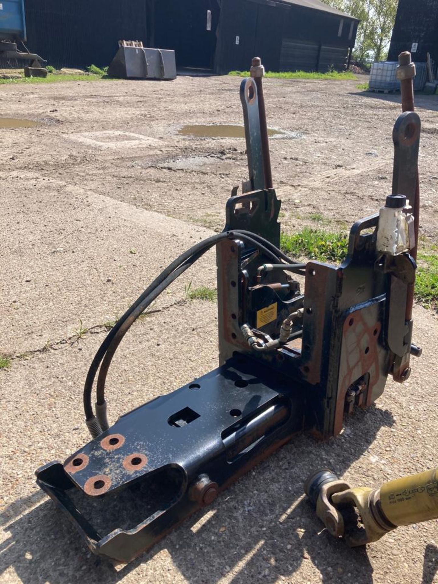 2007 Case/NH pickup hitch