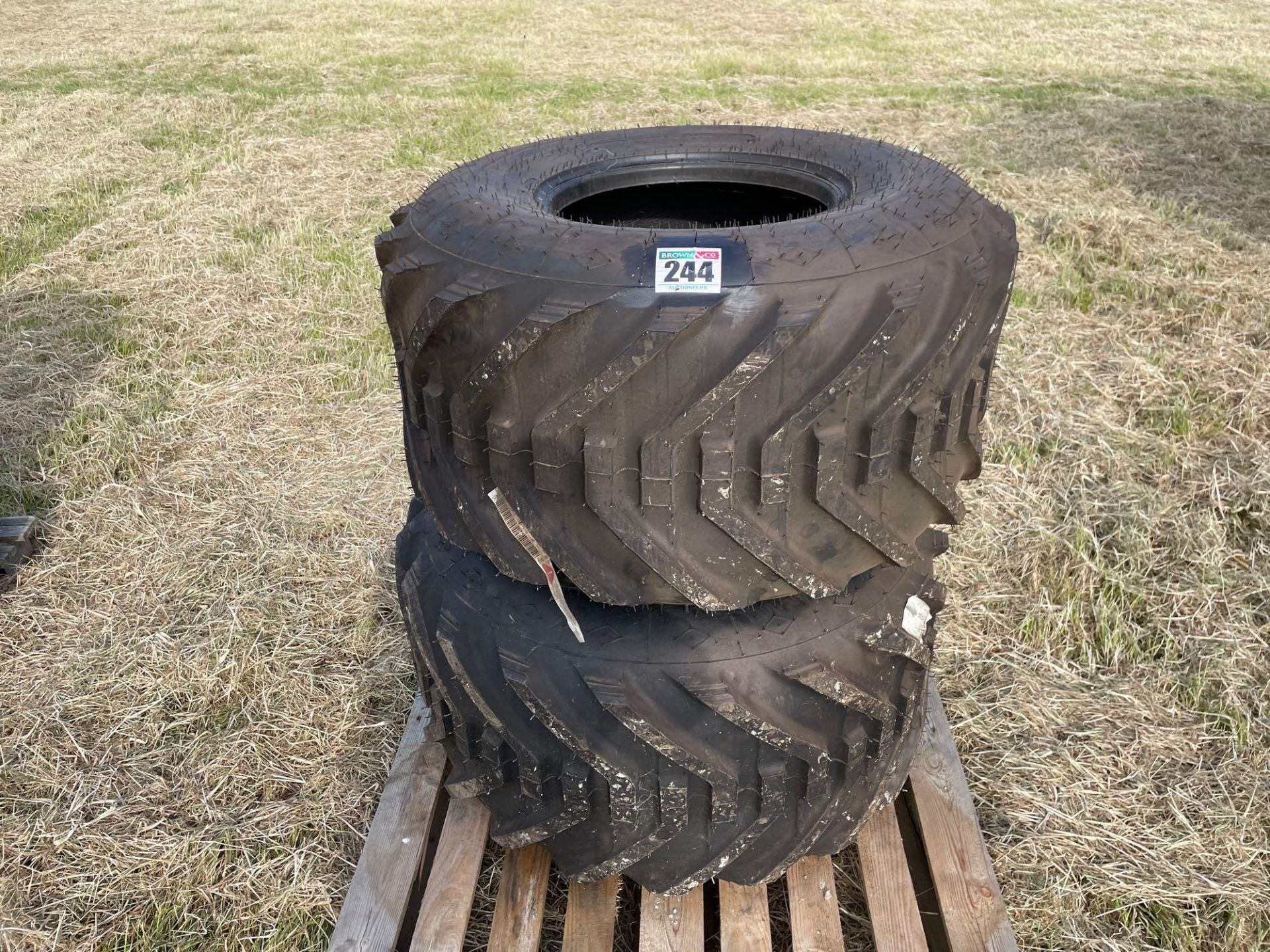 Pair New Terra 38x20.00-16.1 tyres