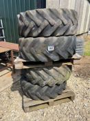 Set Goodyear 15.5/80-24 tyres