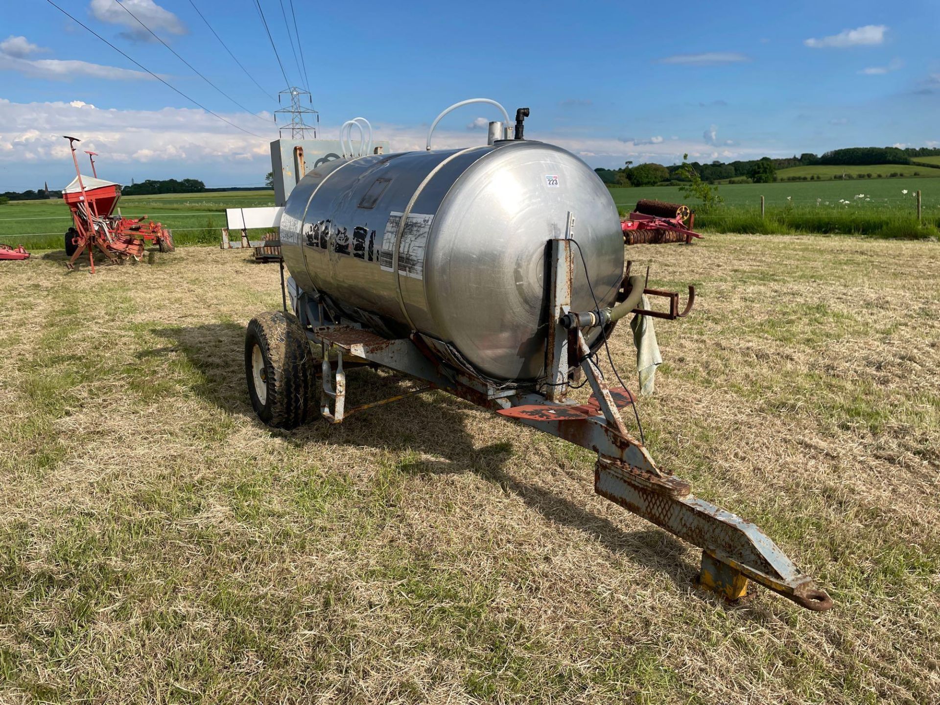 Chafer stainless steel tank, trailed single axle on 11.5/80-15.3 wheels and tyres with Honda pump