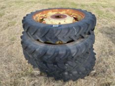 Set 230/95R36 row crop wheels and tyres
