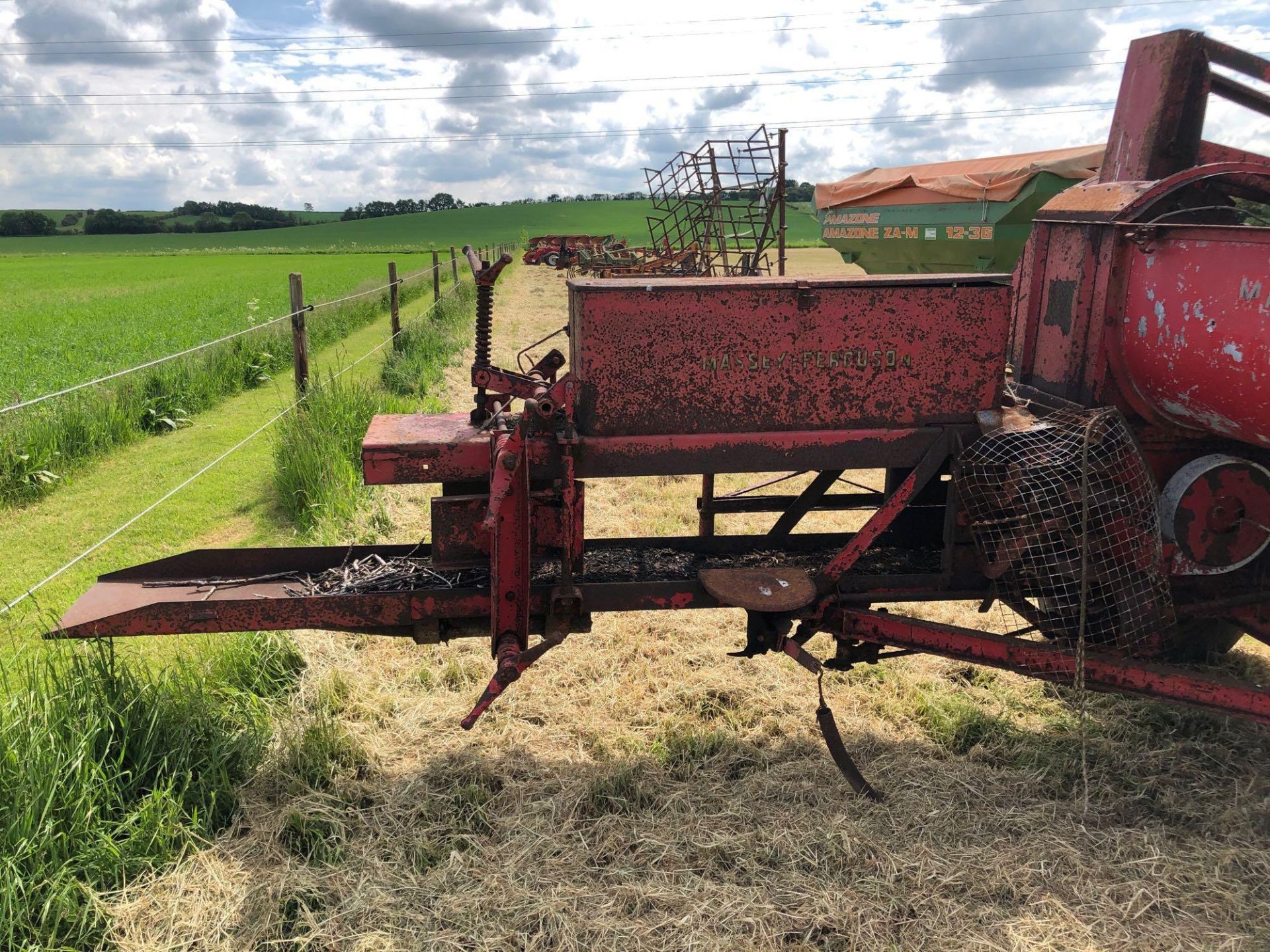 Massey Ferguson 701 conventional baler, spares or repairs - Image 5 of 7