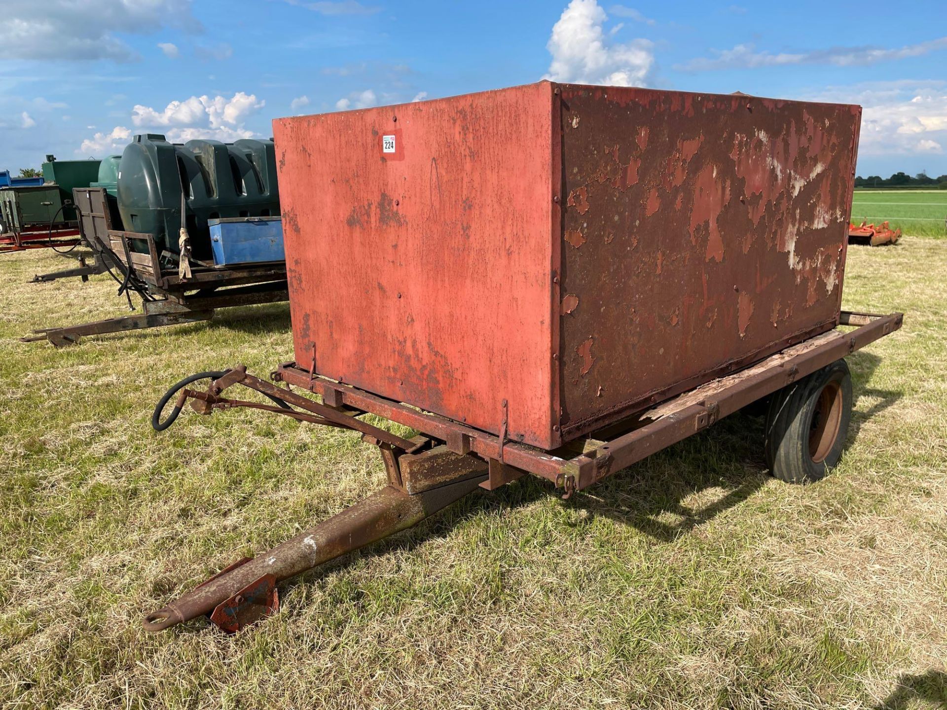 10ft single axle hydraulic tipping trailer, wooden floor with steel tank and grain chute - Image 2 of 6