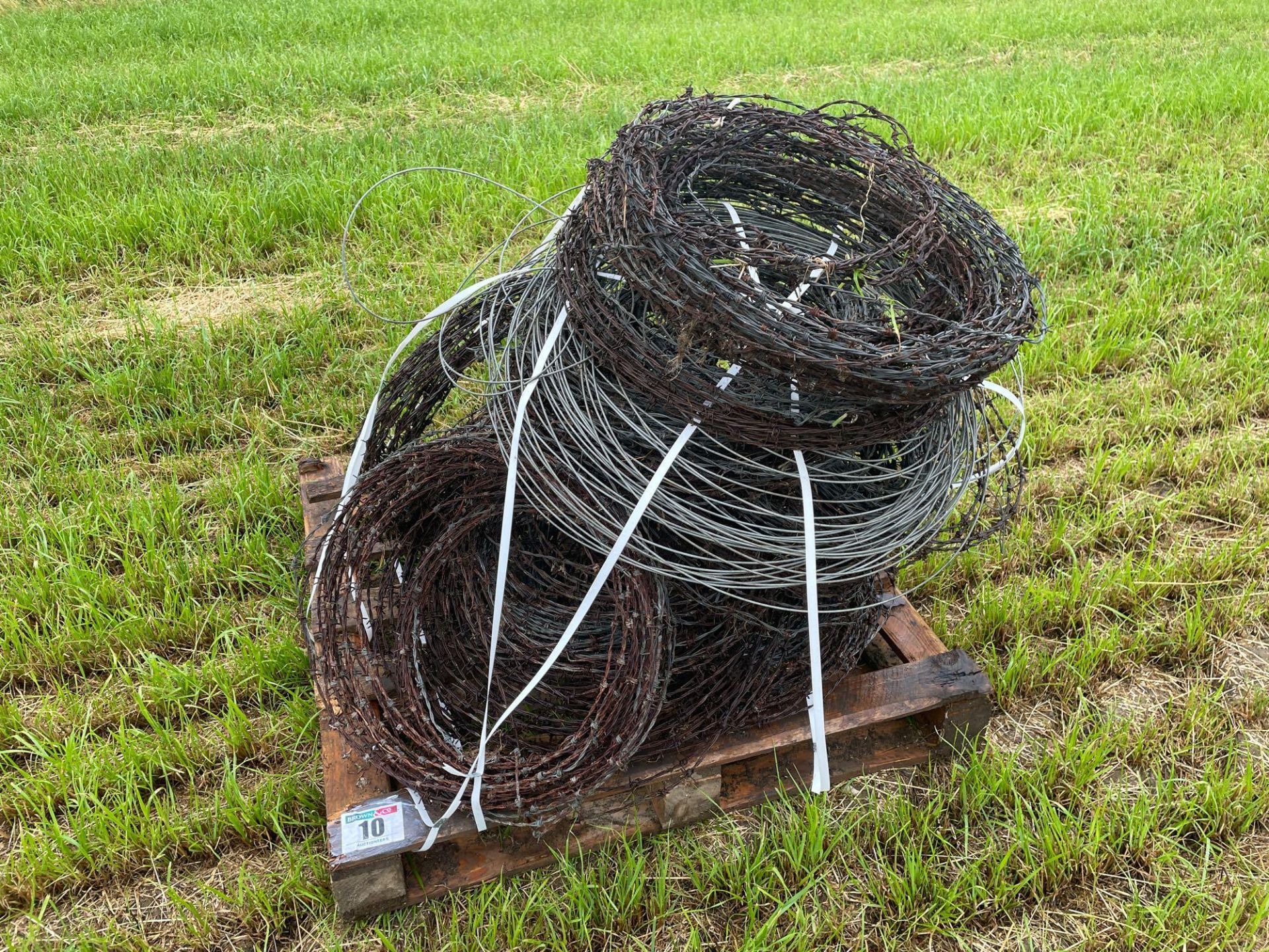 Quantity barb wire