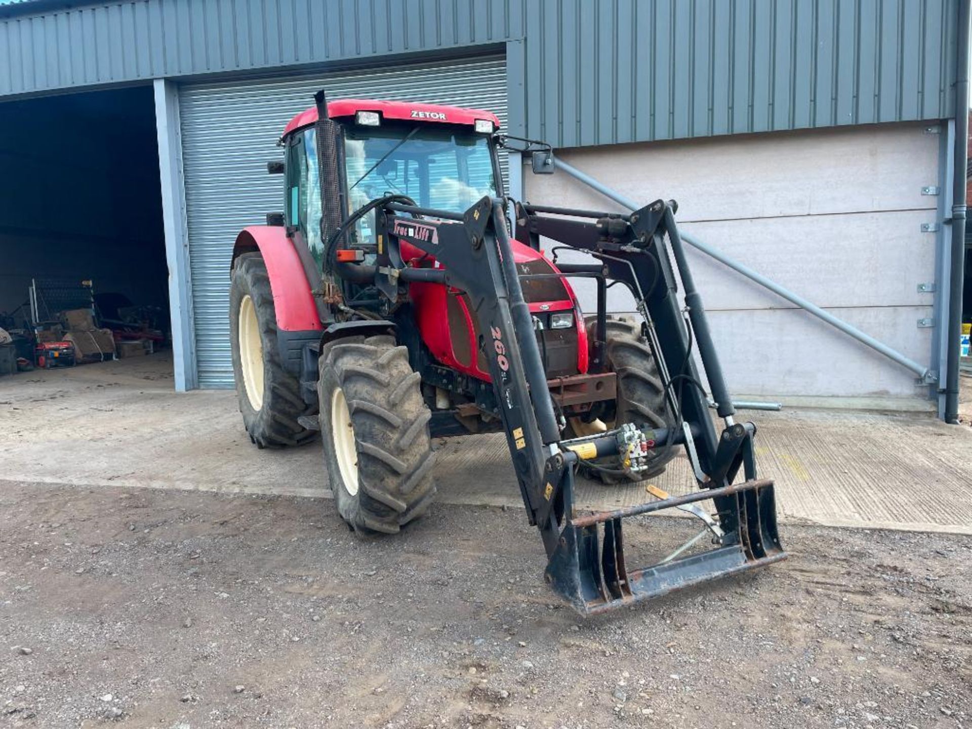 2007 Zetor 10641 4wd tractor with TracLift 260SL front loader, 3 manual spools on 420/70R24 front an - Image 6 of 20