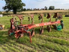 Kverneland LD85 5f (4+1f) reversible plough with skimmers, hydraulic vari-width