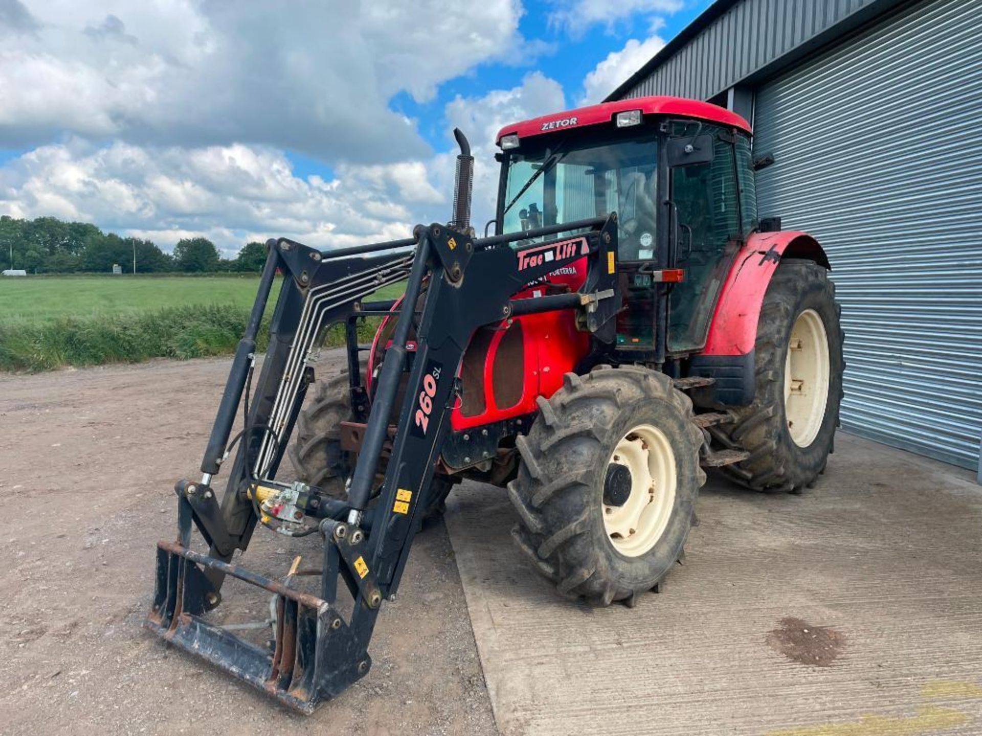 2007 Zetor 10641 4wd tractor with TracLift 260SL front loader, 3 manual spools on 420/70R24 front an - Image 14 of 20