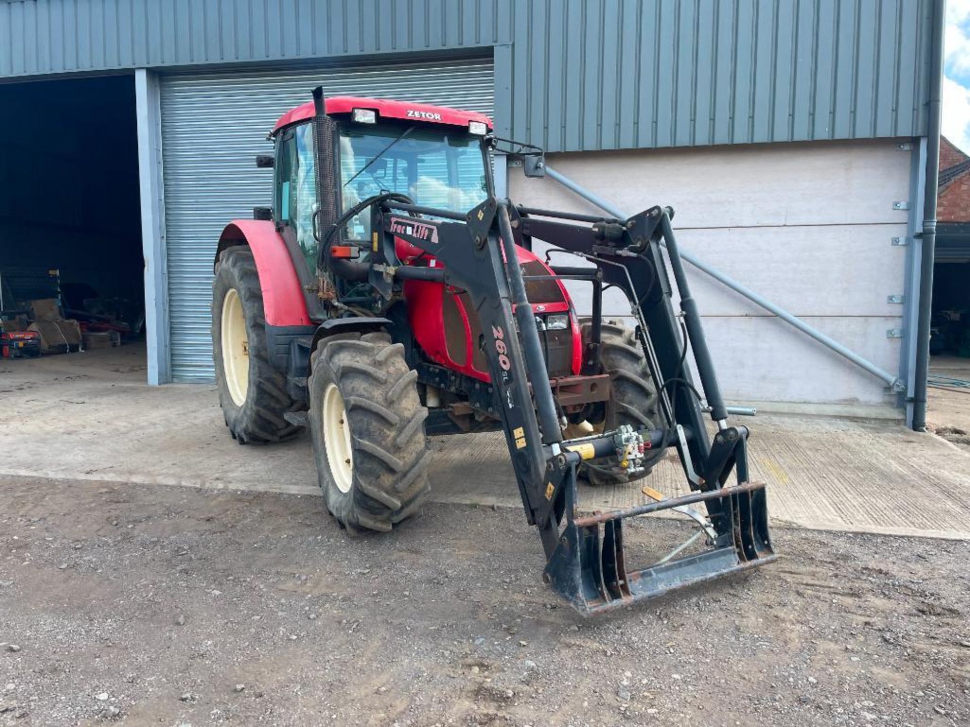 2007 Zetor 10641 4wd tractor with TracLift 260SL front loader, 3 manual spools on 420/70R24 front an - Image 5 of 20