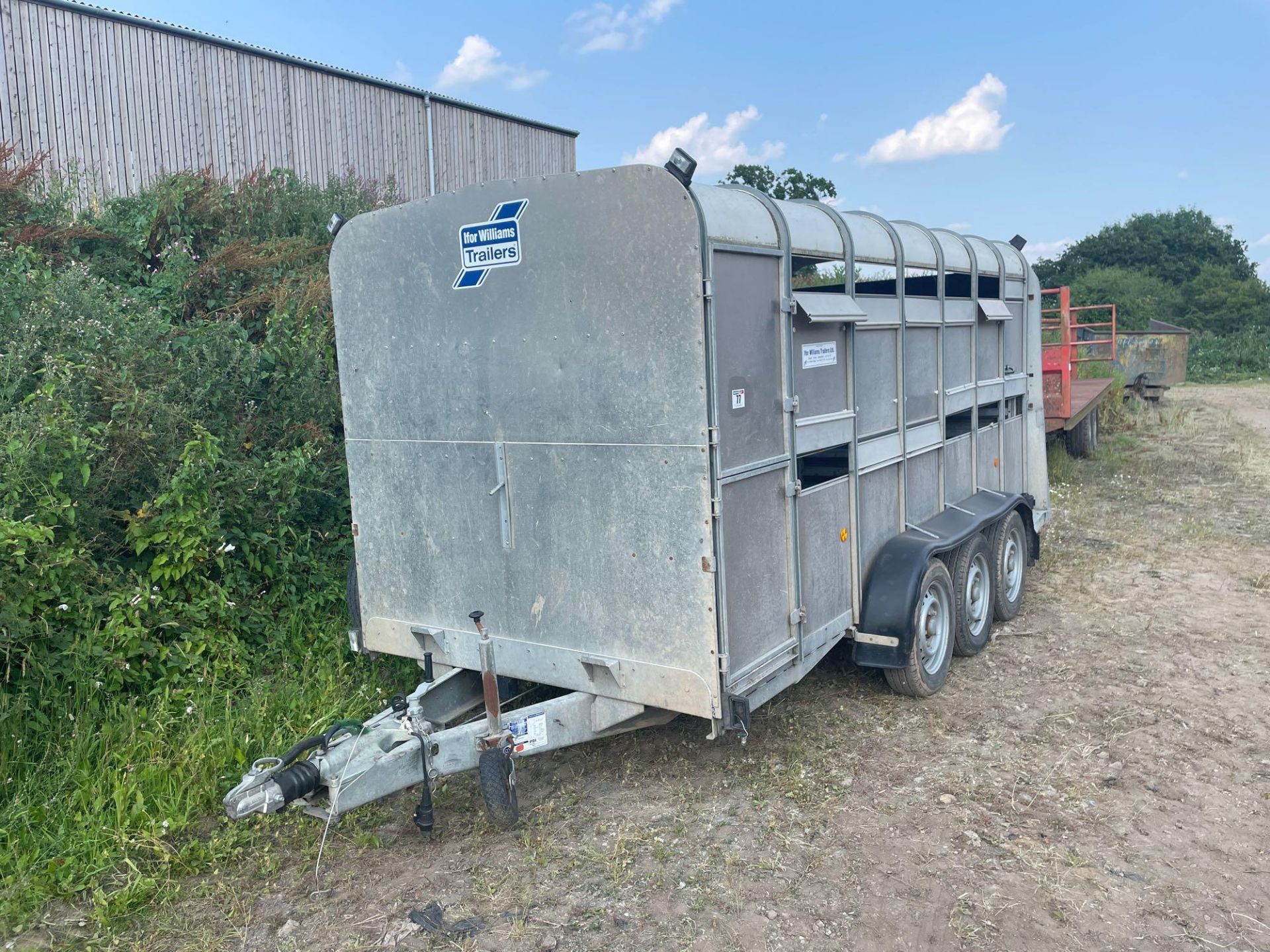 2007 Ifor Williams TA510G3 14ft tri-axle livestock trailer with partition gate. Serial No: SCKT00000