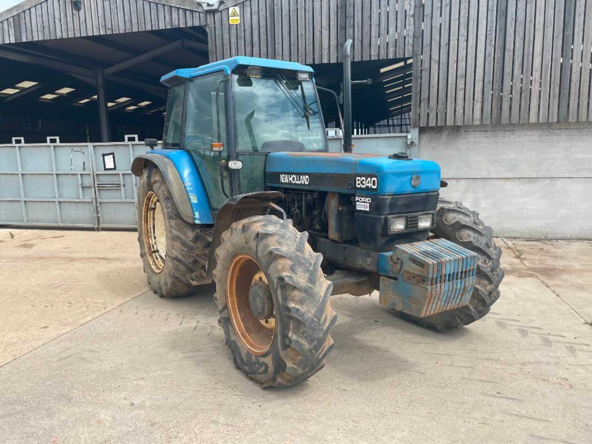 1997 New Holland 8340 4wd tractor with 2 manual spools on 14.9R28 front and 18.4R38 rear wheels and - Bild 5 aus 22