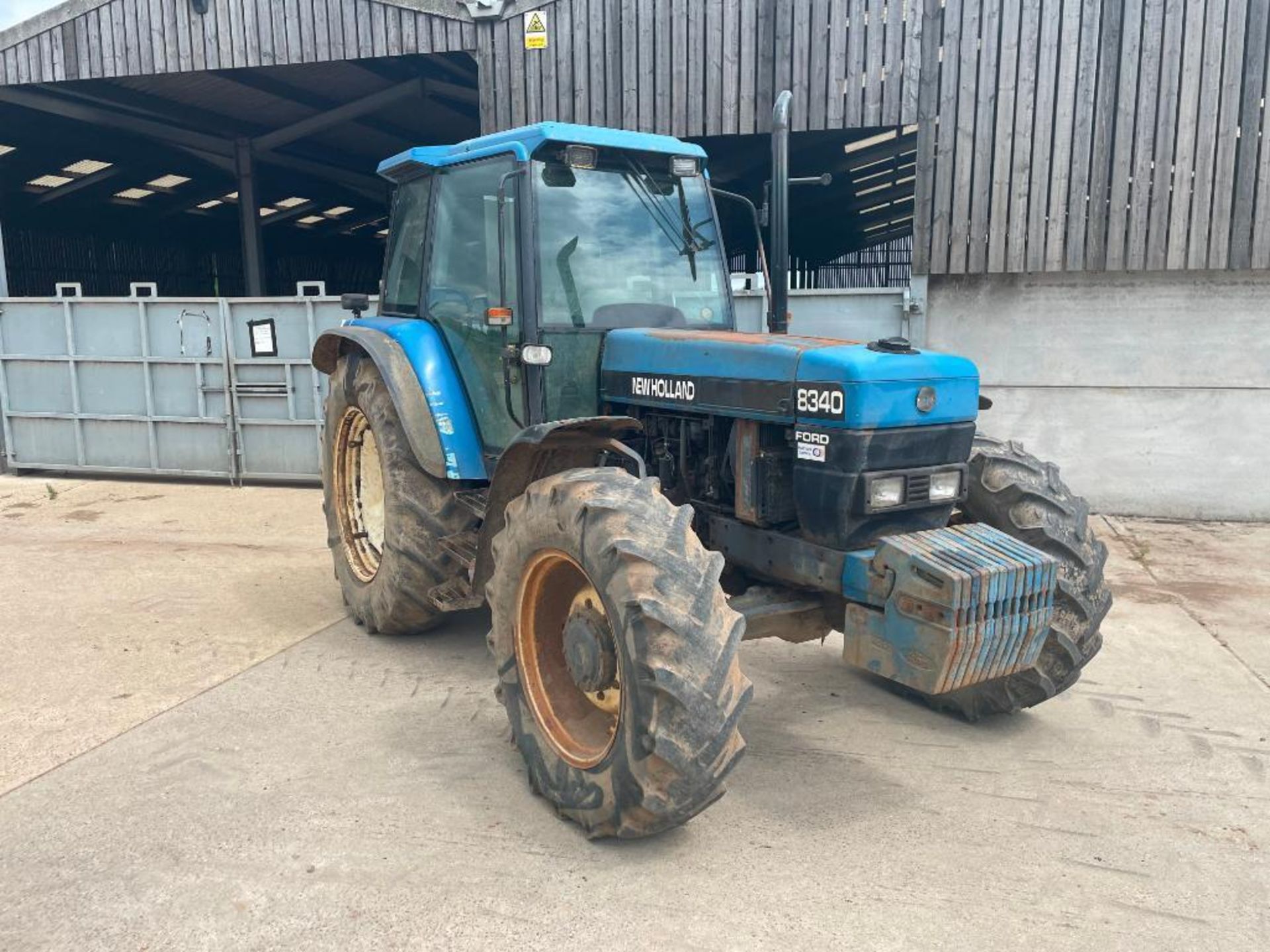 1997 New Holland 8340 4wd tractor with 2 manual spools on 14.9R28 front and 18.4R38 rear wheels and - Image 2 of 22