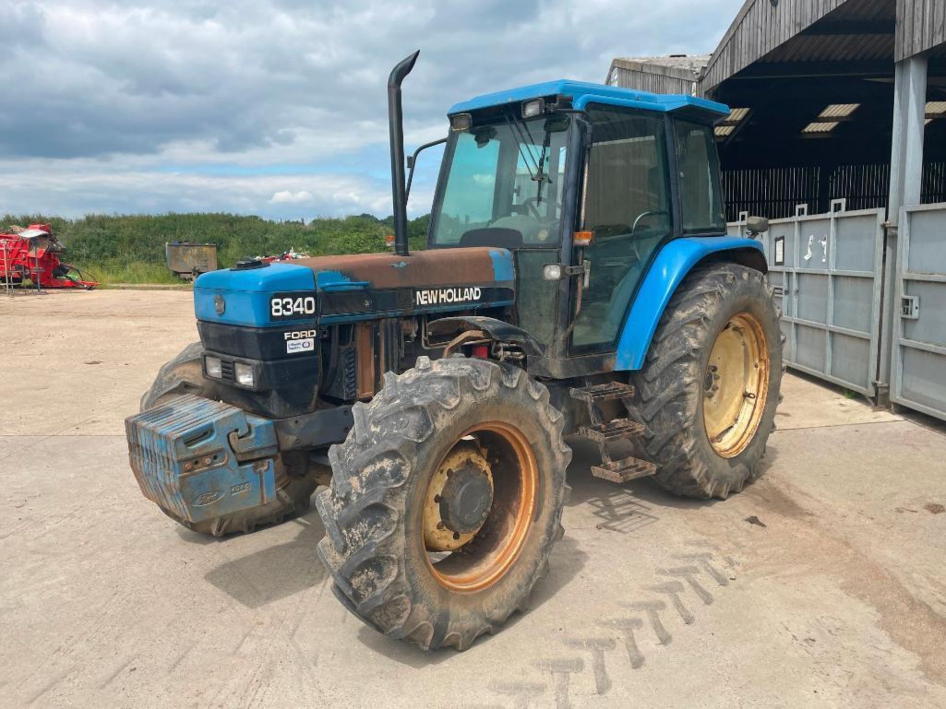 1997 New Holland 8340 4wd tractor with 2 manual spools on 14.9R28 front and 18.4R38 rear wheels and - Image 11 of 22