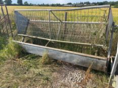 Single 10ft cattle trough and hay rack