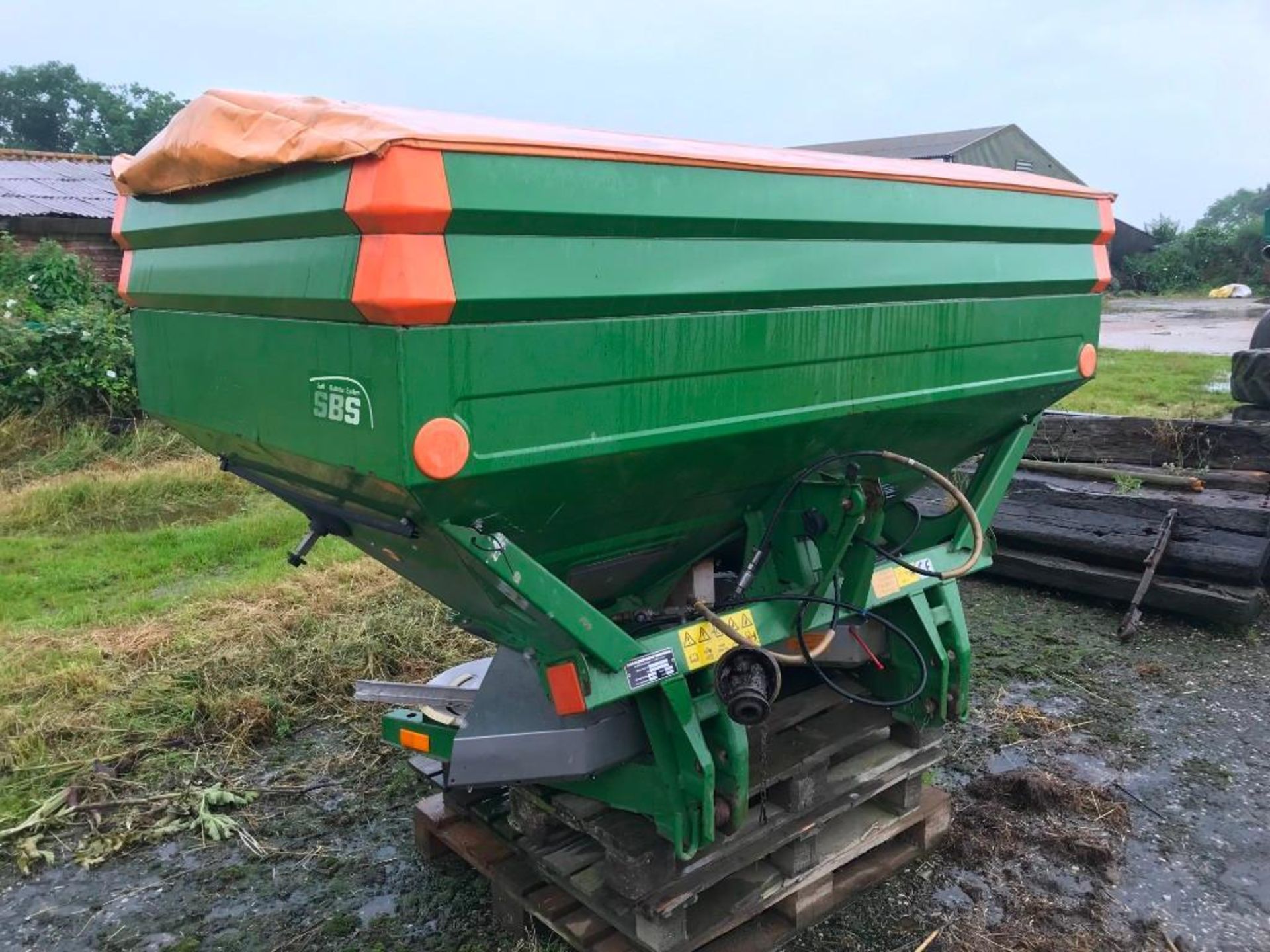 Amazone ZA-M 1500 Fertiliser Spreader - Image 4 of 5