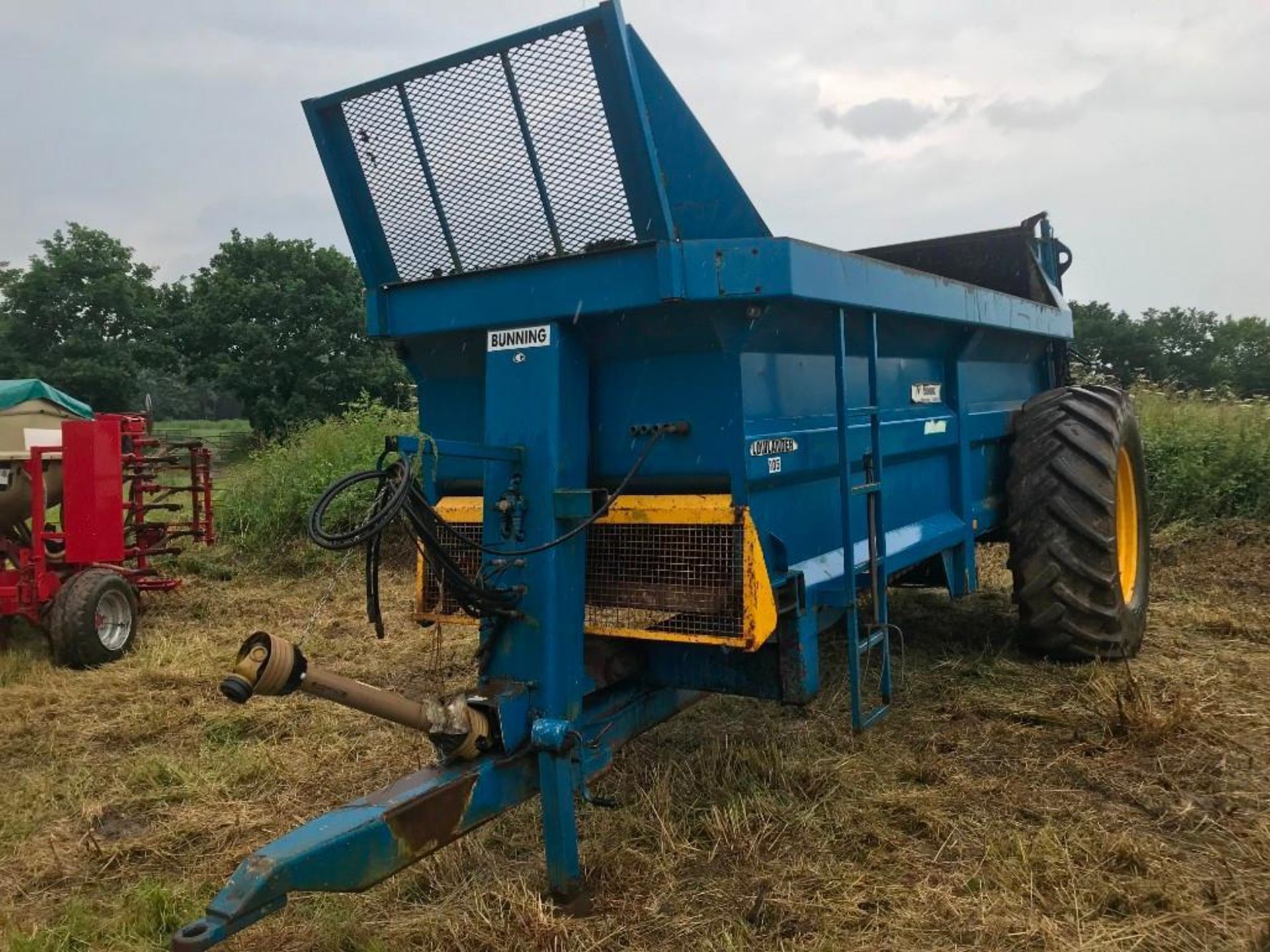 Bunnings Lowlander 105 Muck Spreader - Image 2 of 7