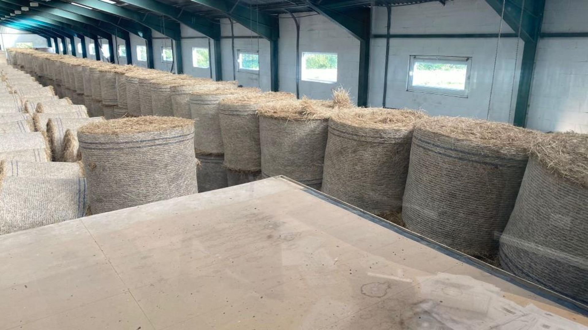 58 x 2021 Rye Grass Hay - Round Bales - Image 3 of 3