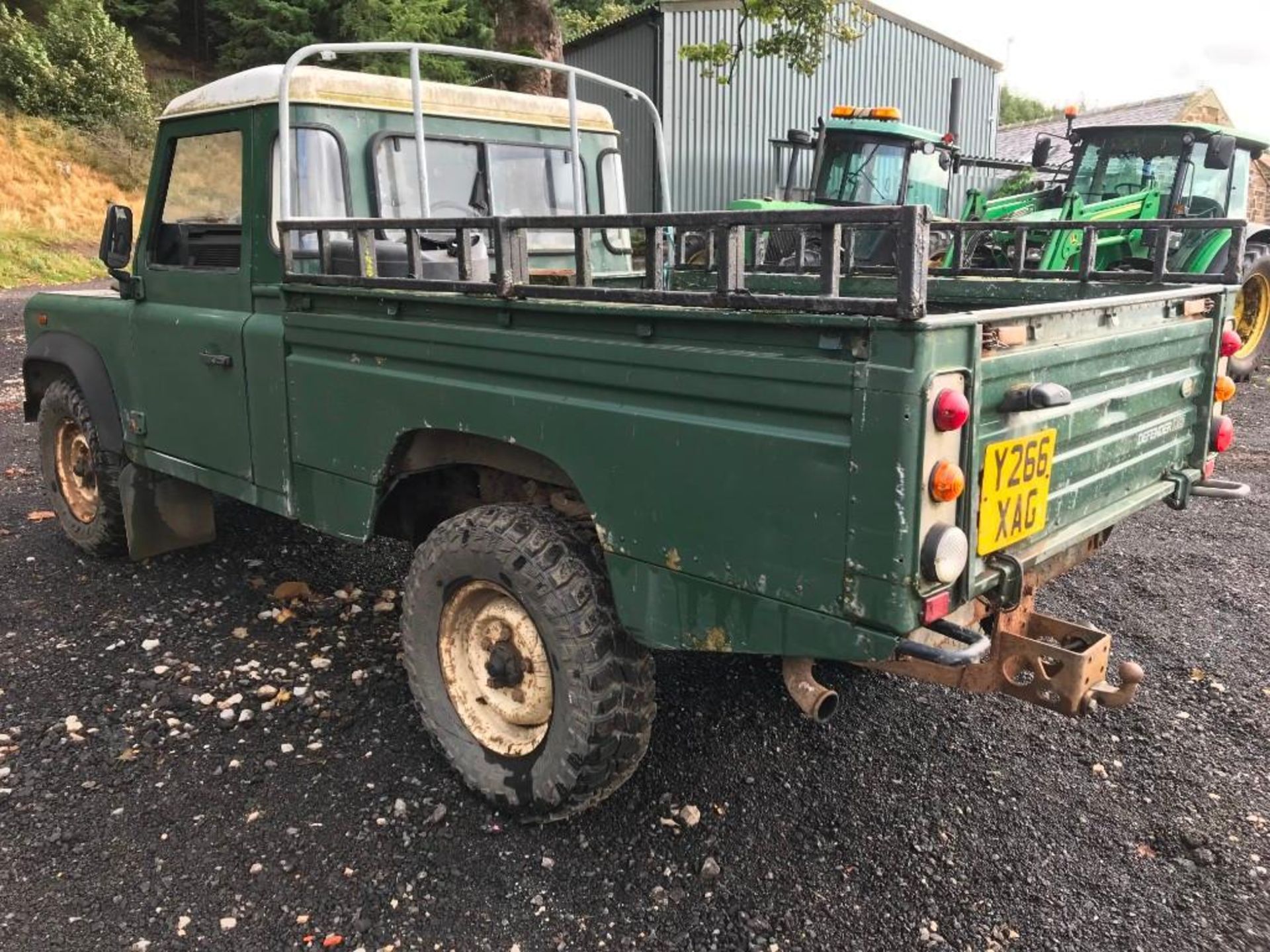 Land Rover Defender - Image 4 of 10