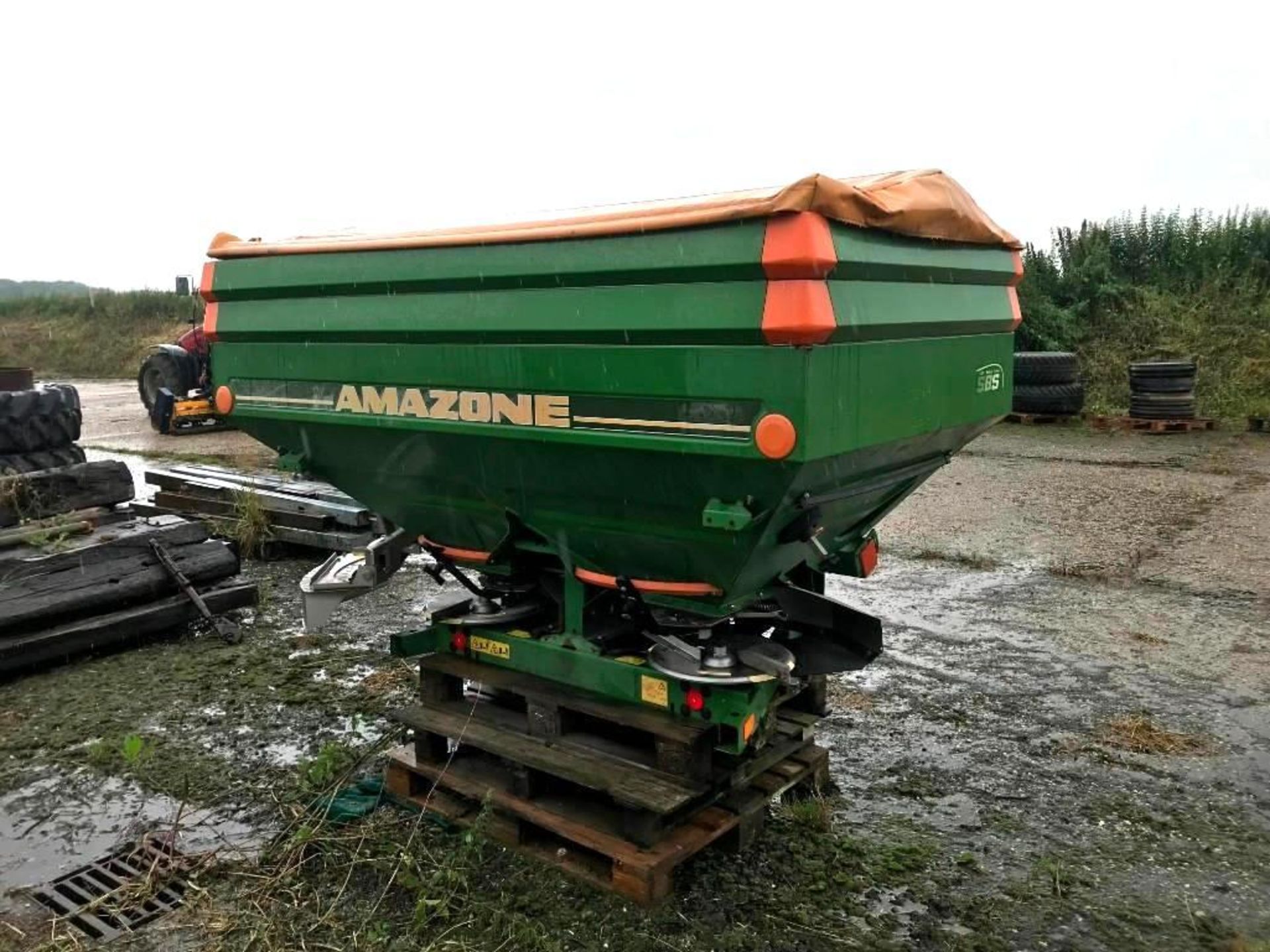 Amazone ZA-M 1500 Fertiliser Spreader - Image 3 of 5