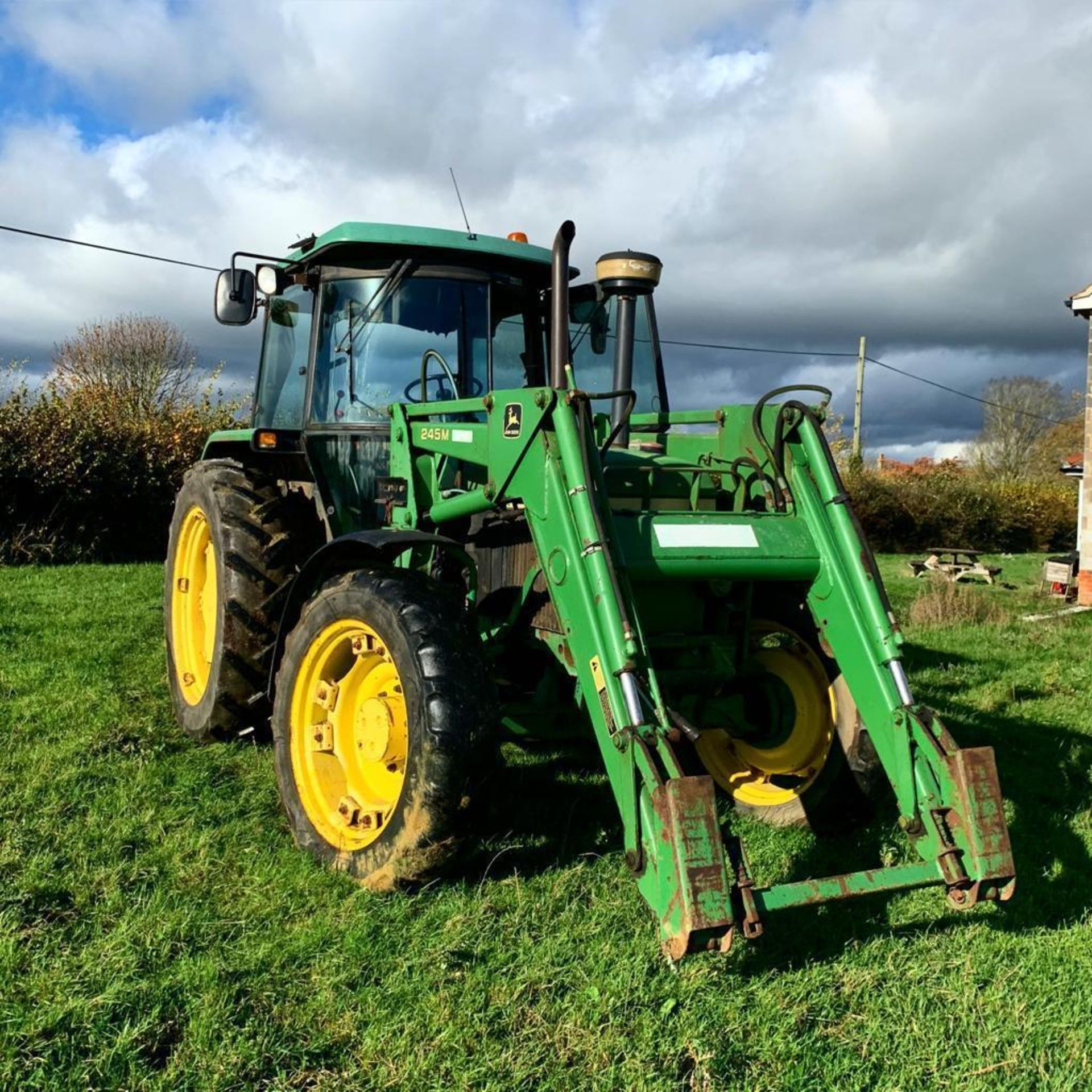 John Deere 2850