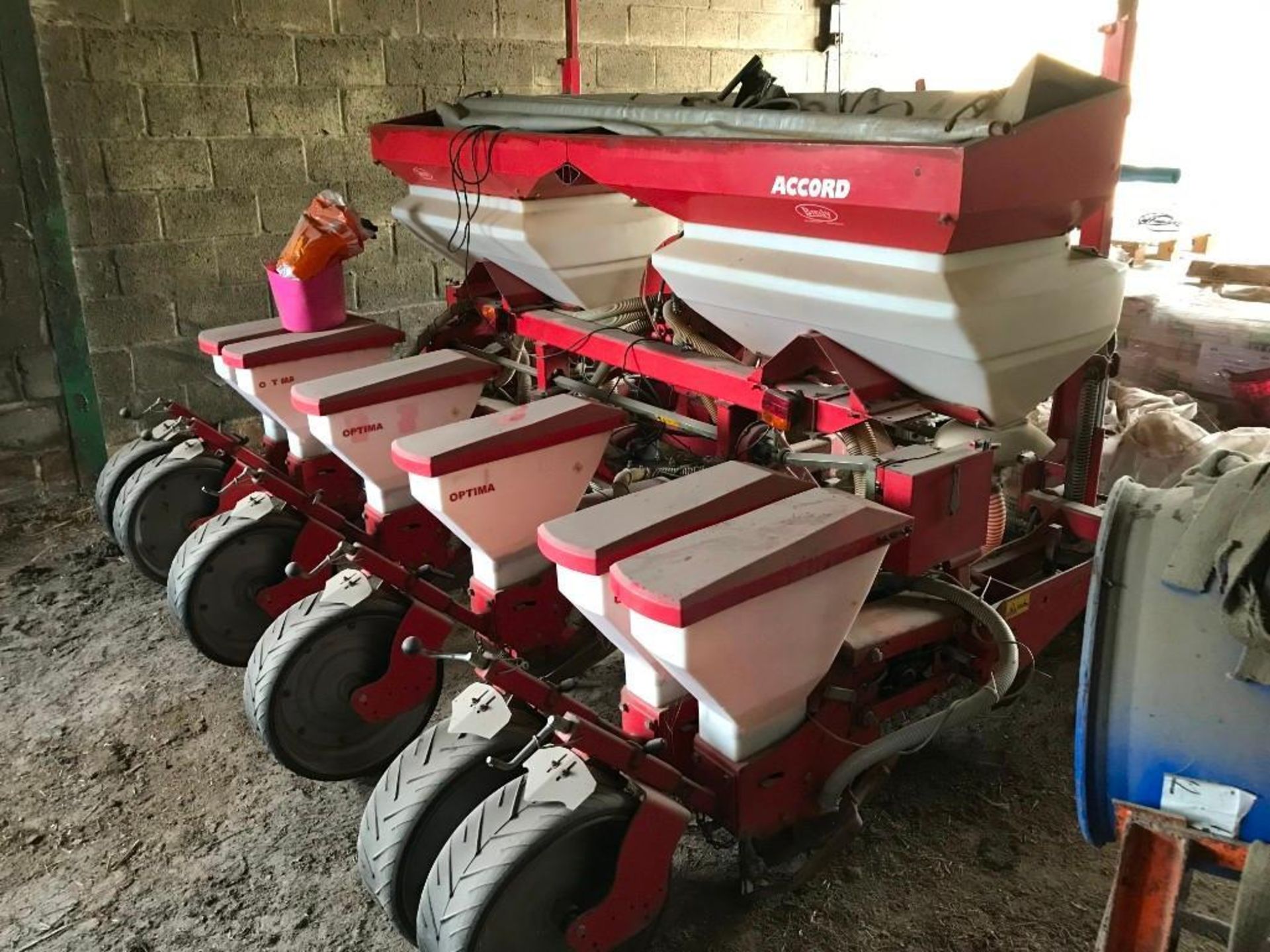 Kverneland Accord Optima 6 Row Maize Drill