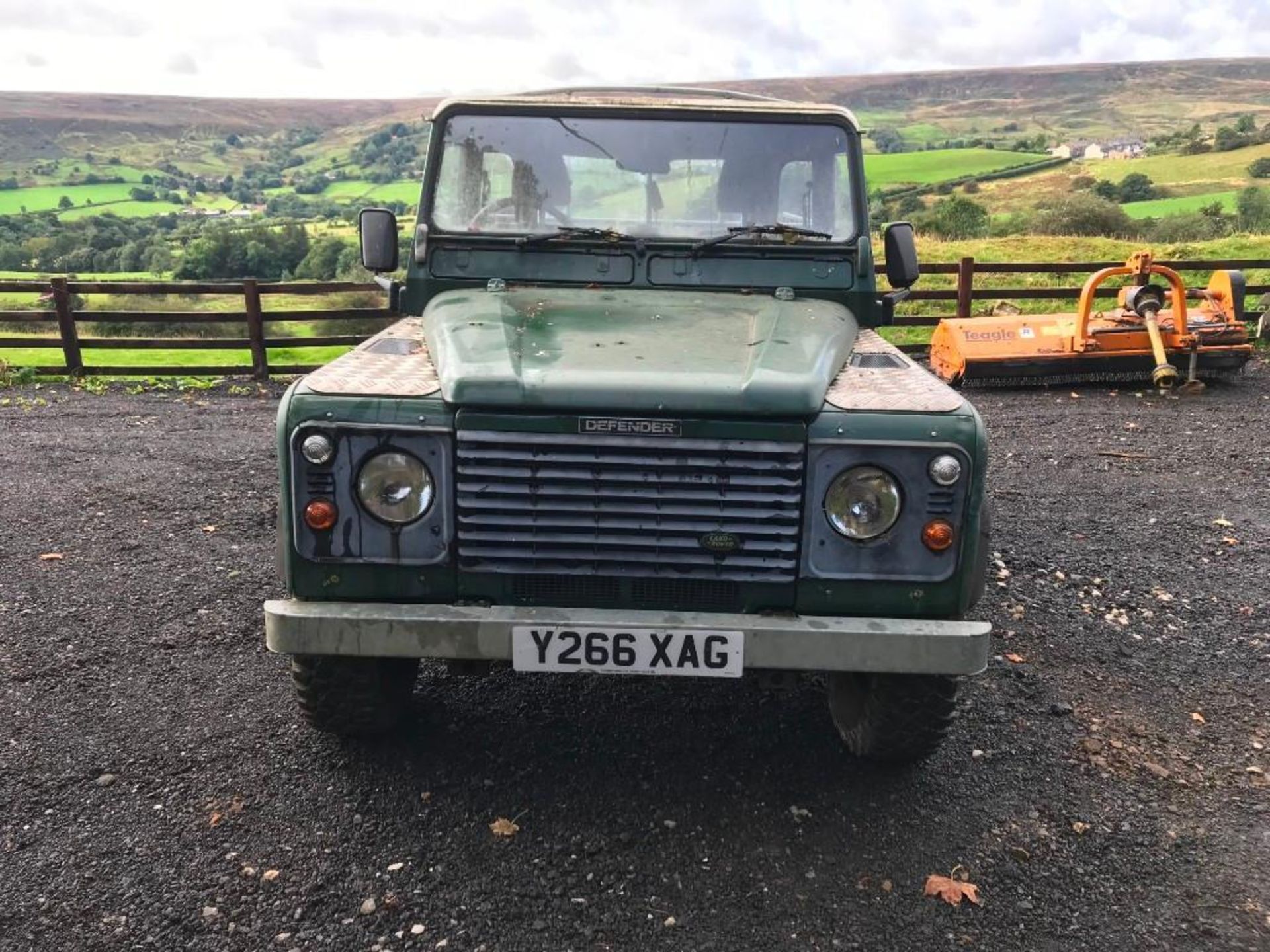 Land Rover Defender - Image 2 of 10