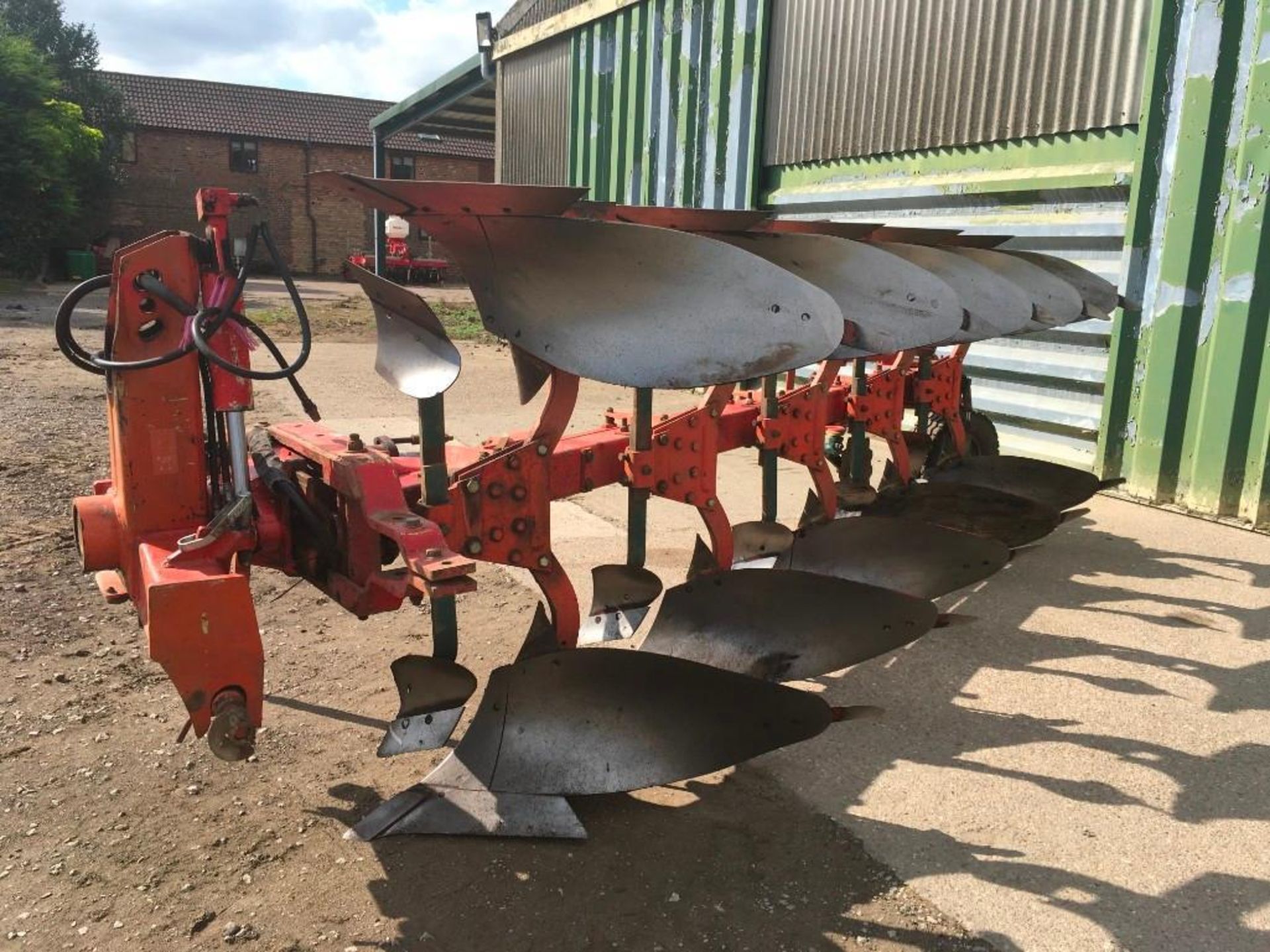 Vogel & Noot Euromat Permanit 3S 5 furrow vari width reversible plough. C/w press arm. - Image 4 of 17