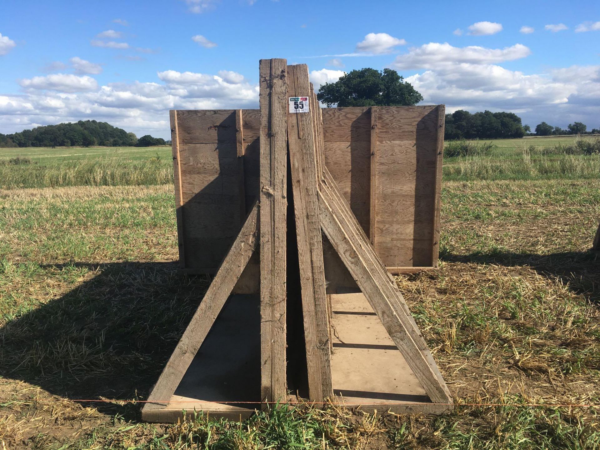 Qty of timber grain walling.