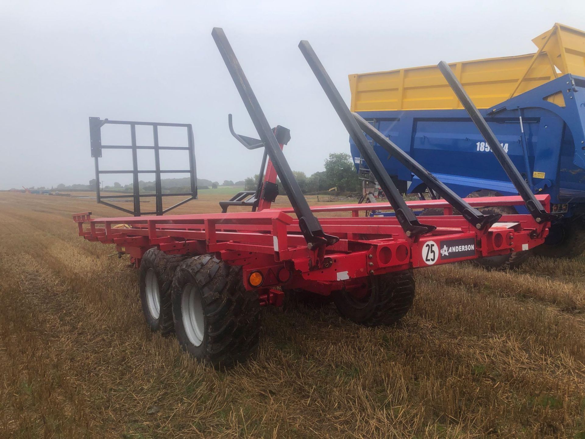 2014 Anderson TRB2000 twin axle bale chaser with air brakes & flotation tyres. Holds 20 round bales. - Image 5 of 5