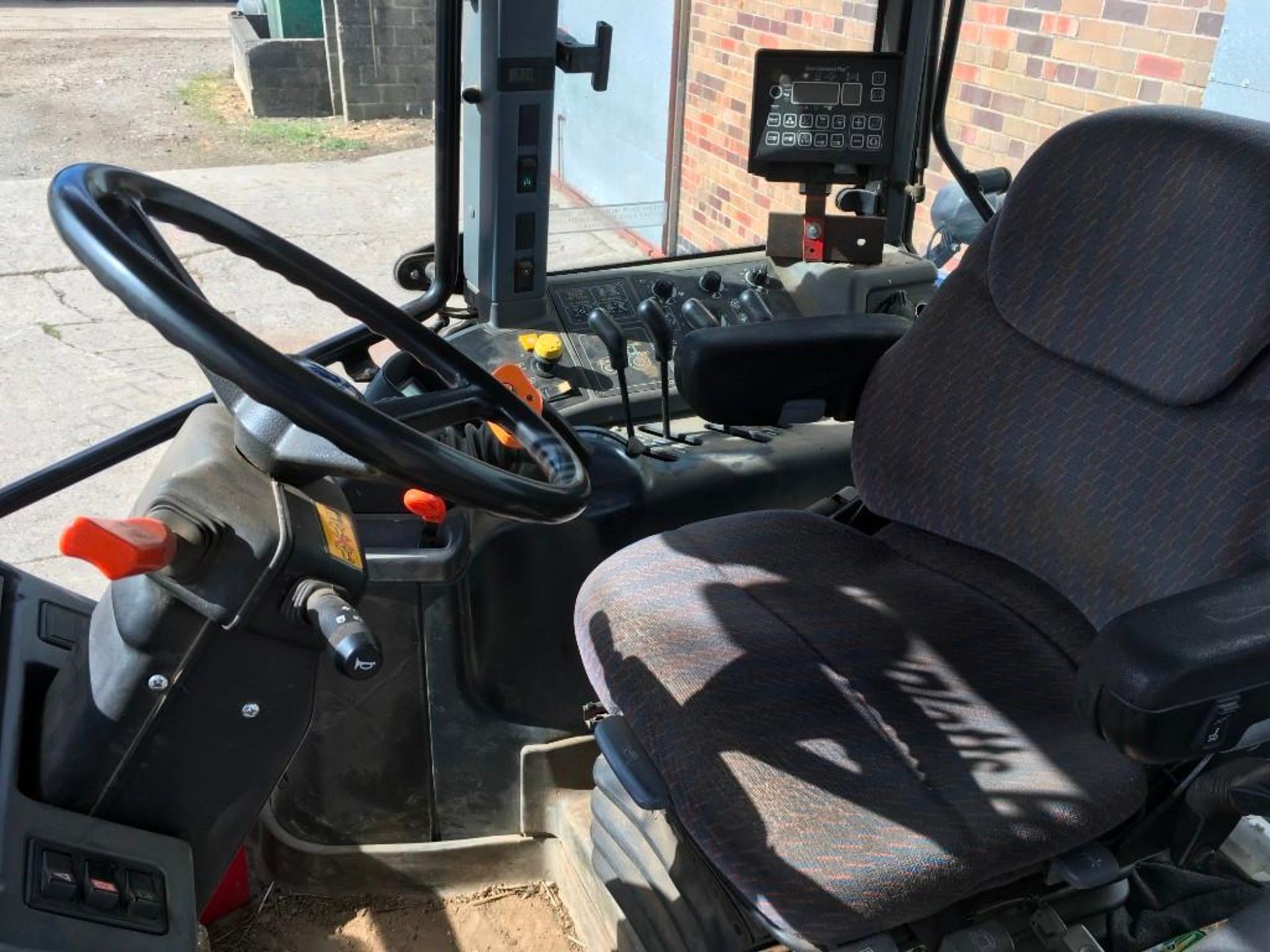 2007 New Holland TM155 tractor with range command gear box, 4 spool valves, push out pick up hitch, - Image 12 of 12