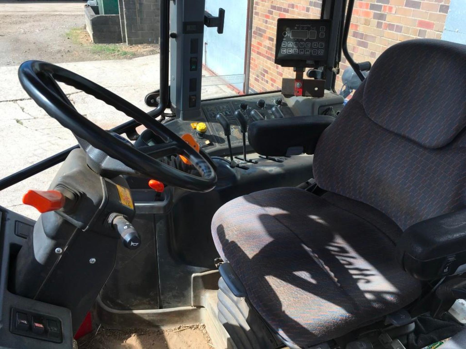 2007 New Holland TM155 tractor with range command gear box, 4 spool valves, push out pick up hitch, - Image 11 of 12