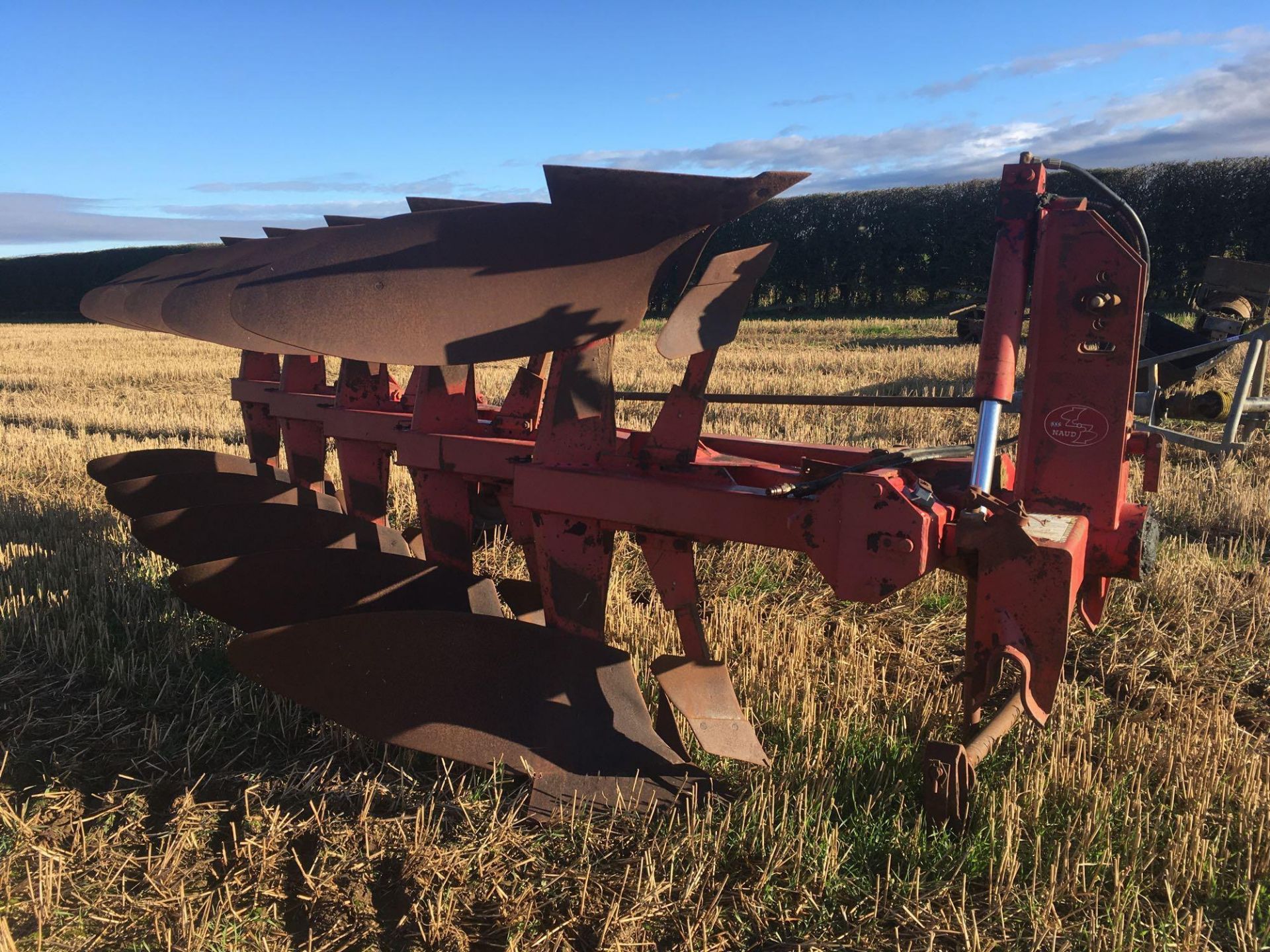 1997 Naud 5540 5 furrow reversible plough. - Image 3 of 5