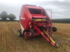2007 Welger RP535 round baler. Variable chamber belt. Bale count showing: 77,771. Bale counter in of